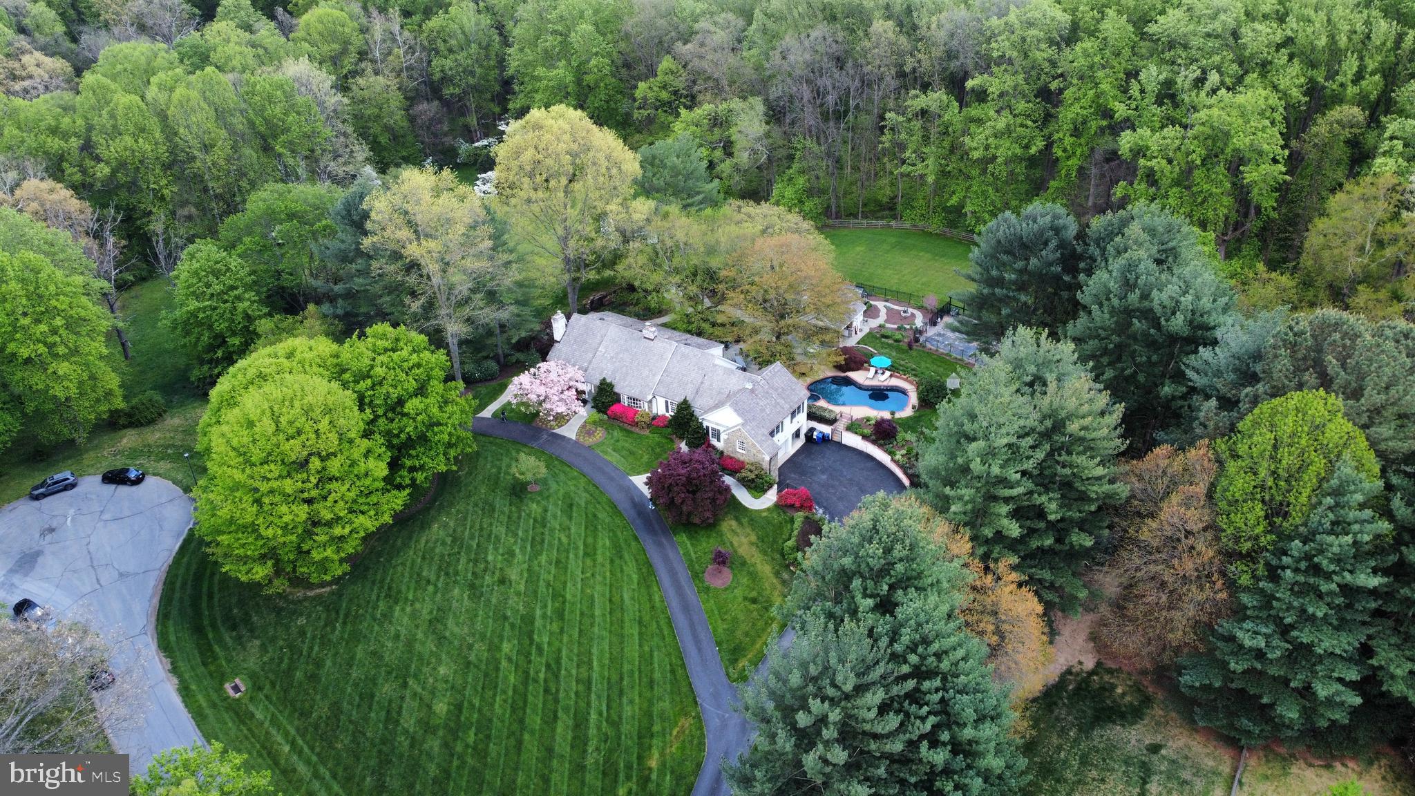 ASHTON OAKS - Residential