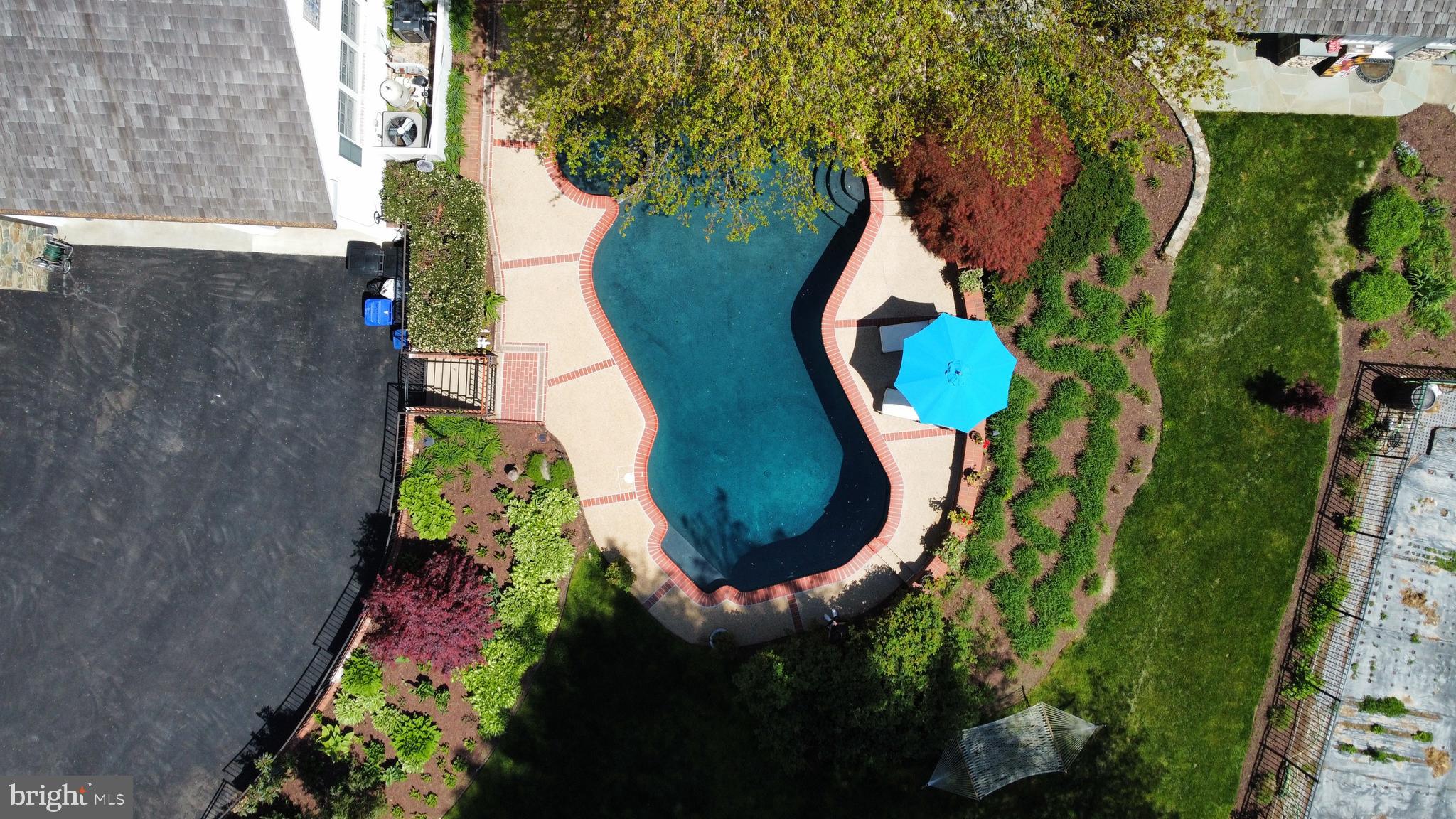 ASHTON OAKS - Residential