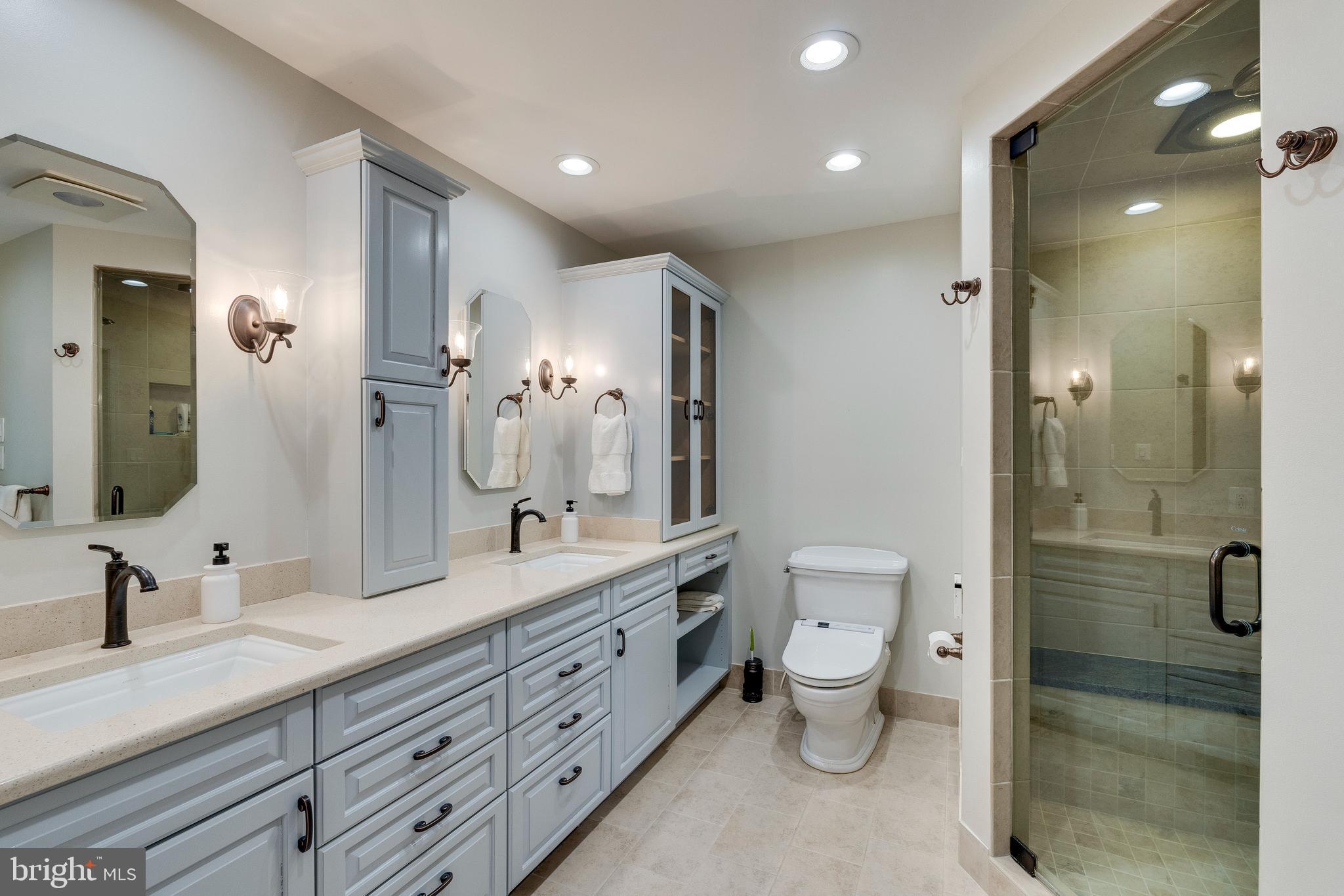 ASHTON OAKS - Residential