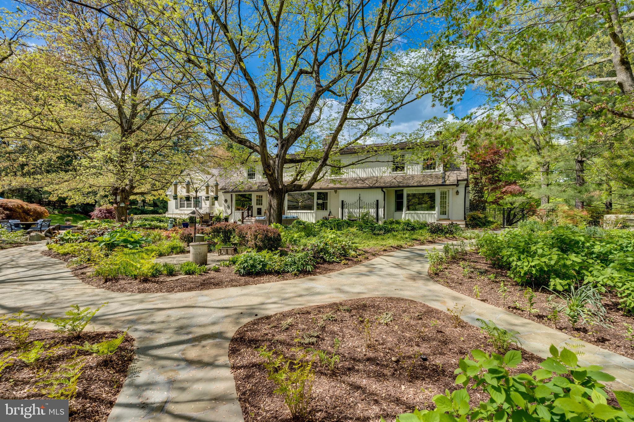 ASHTON OAKS - Residential