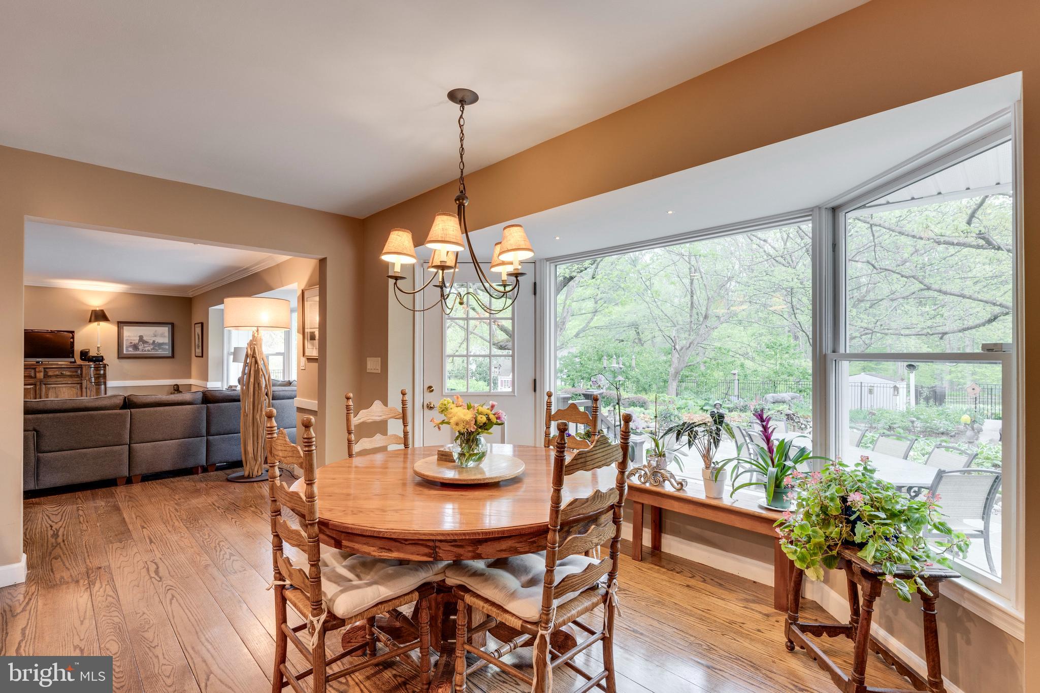 ASHTON OAKS - Residential