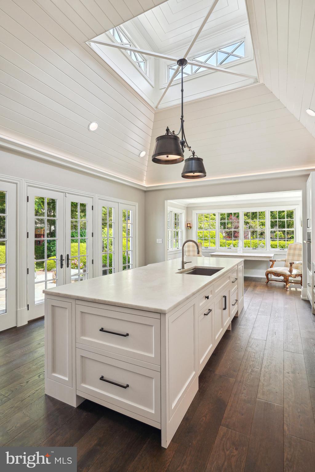 COUNTRYSIDE - Residential