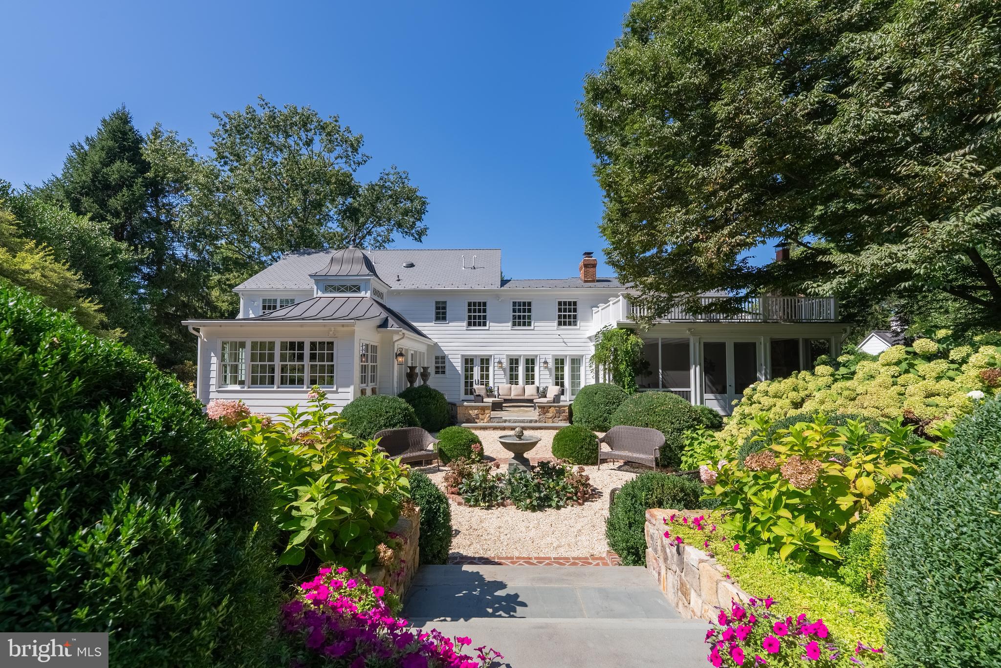 COUNTRYSIDE - Residential