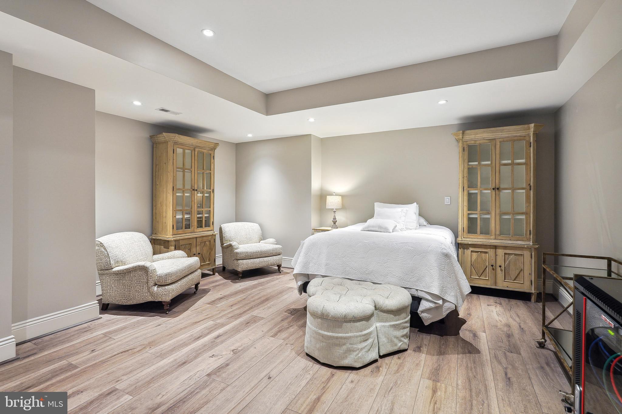 COUNTRYSIDE - Residential