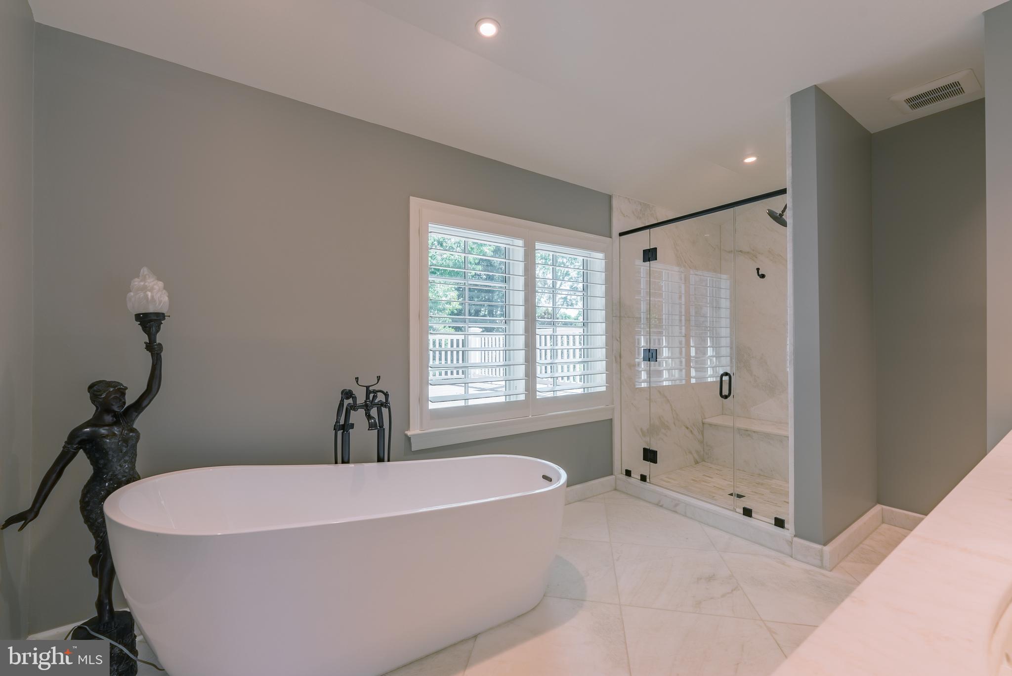 COUNTRYSIDE - Residential