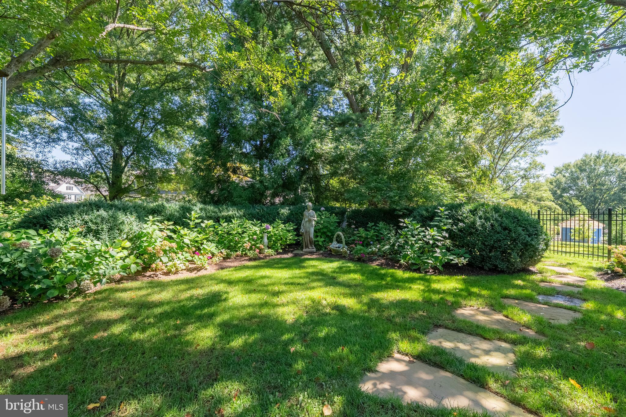 COUNTRYSIDE - Residential