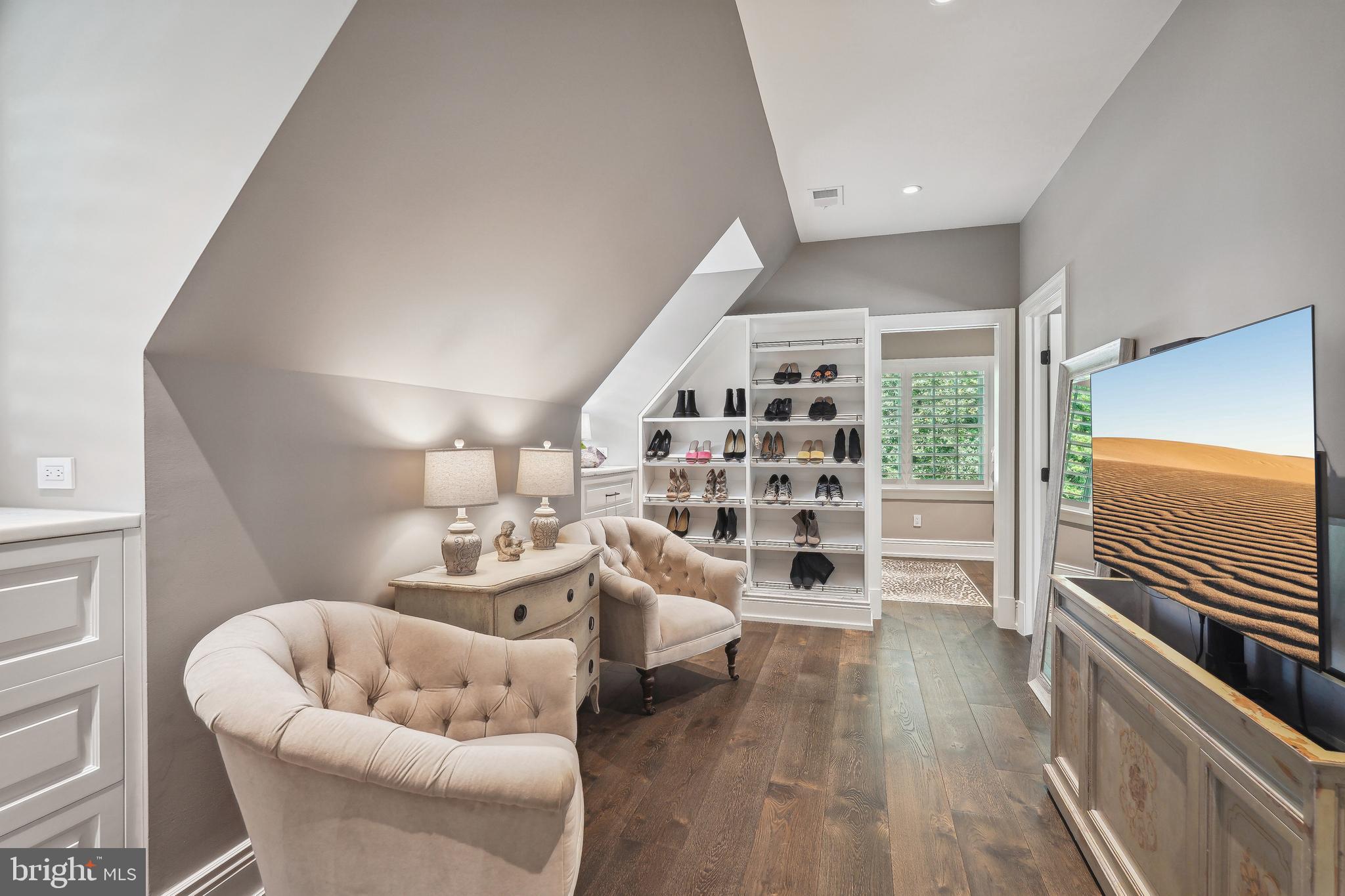 COUNTRYSIDE - Residential