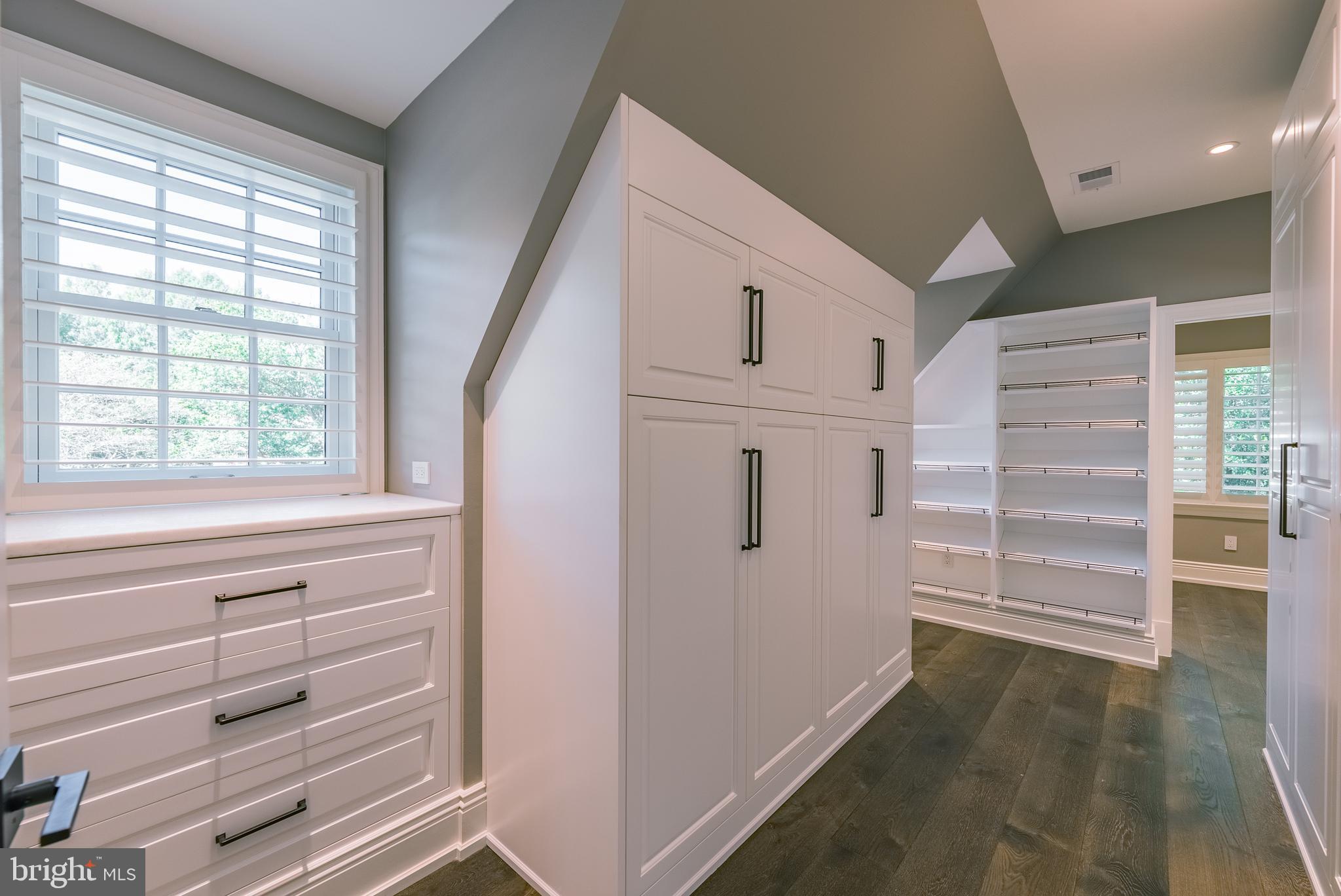 COUNTRYSIDE - Residential