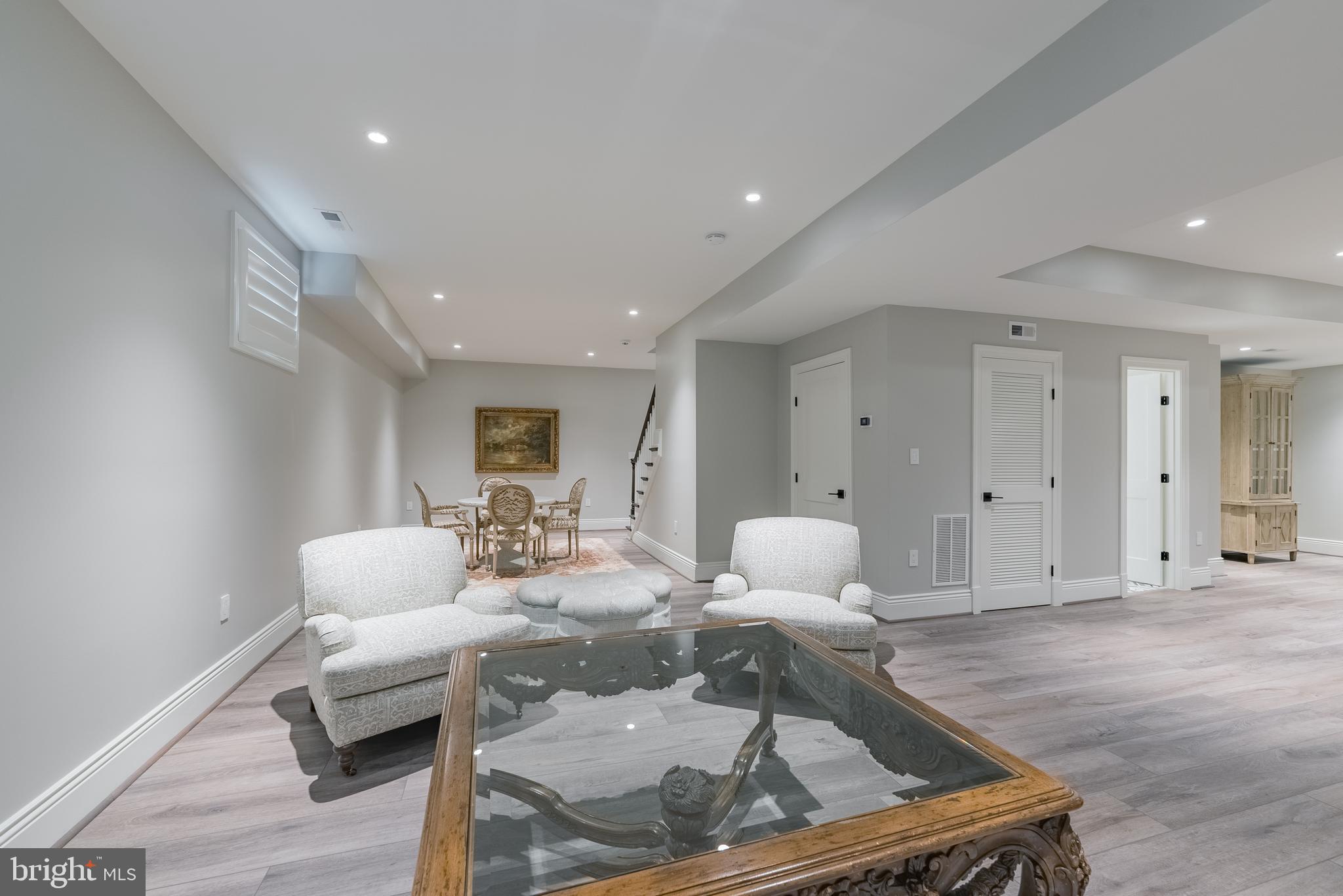 COUNTRYSIDE - Residential