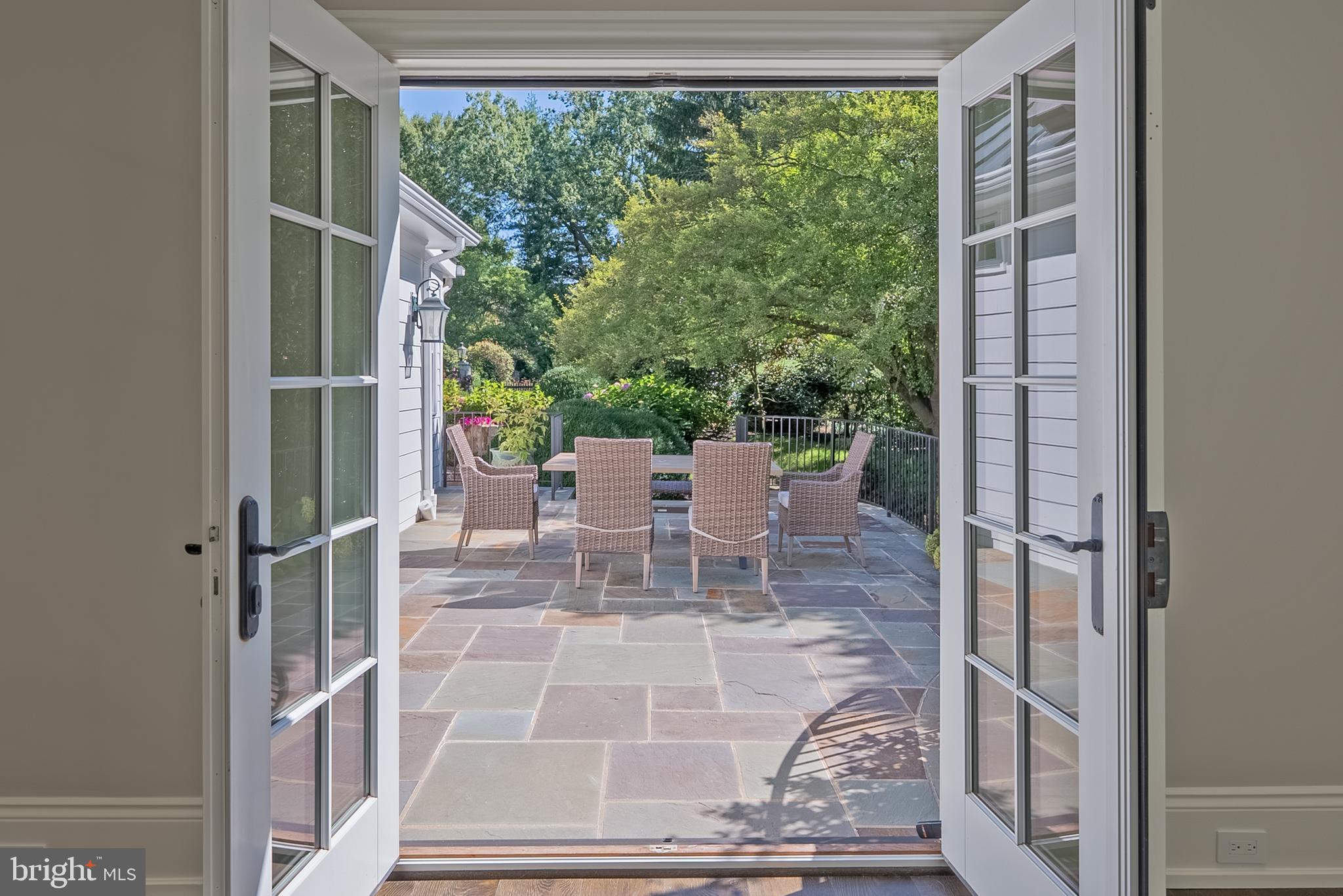 COUNTRYSIDE - Residential