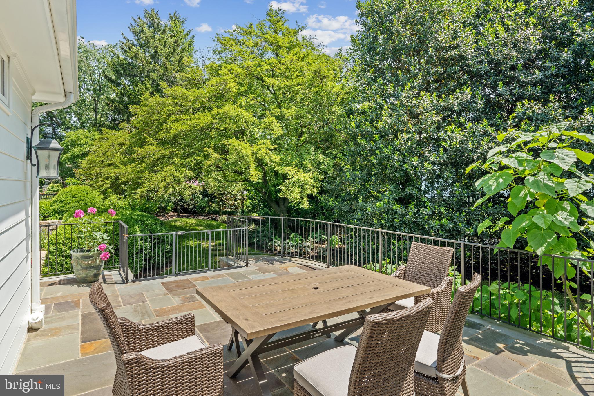 COUNTRYSIDE - Residential