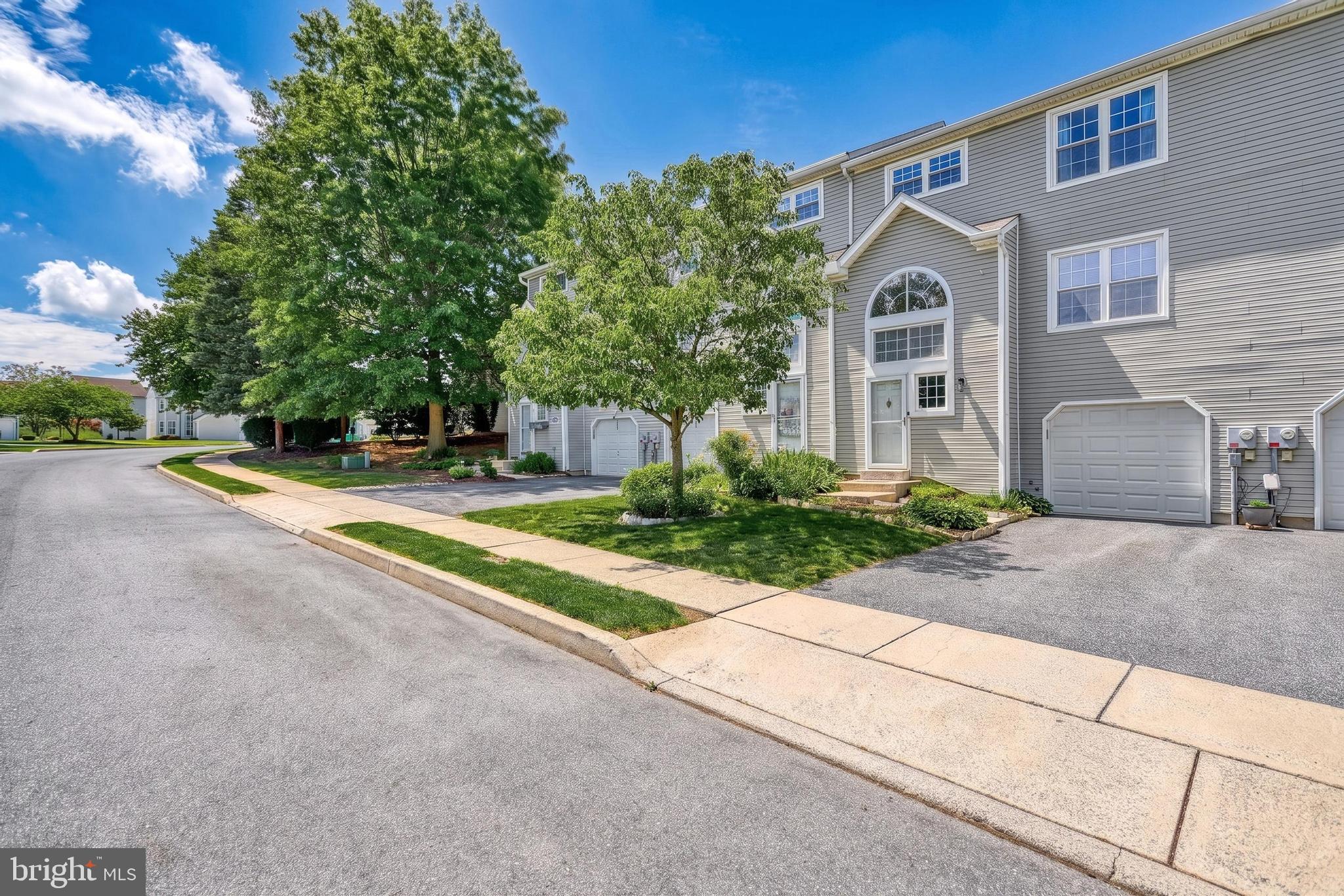 6239 SPRING KNOLL DRIVE