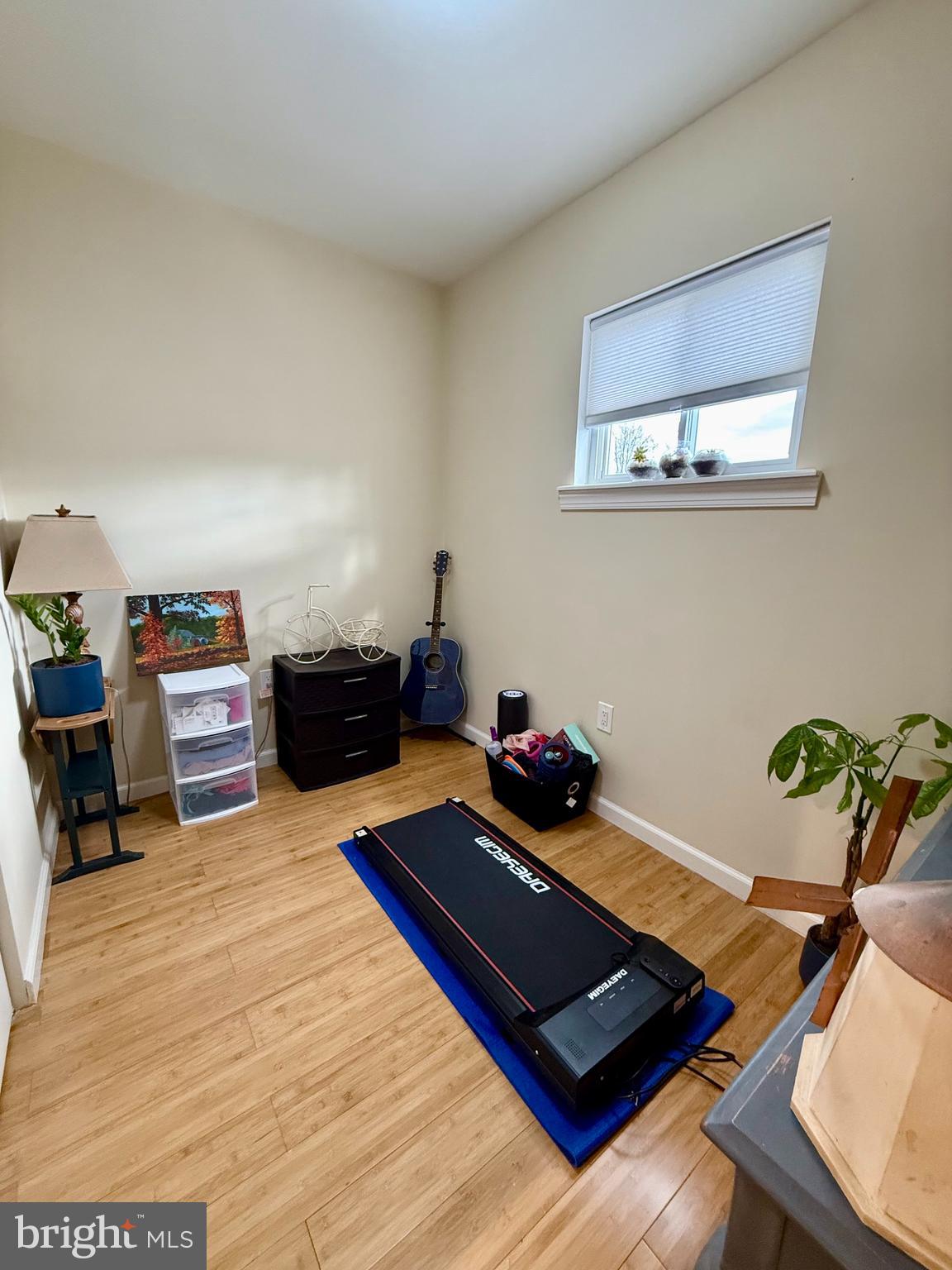 GIRARD ESTATES - Residential Lease