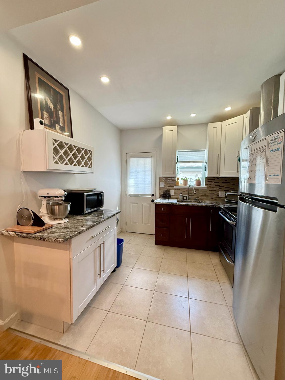 GIRARD ESTATES - Residential Lease