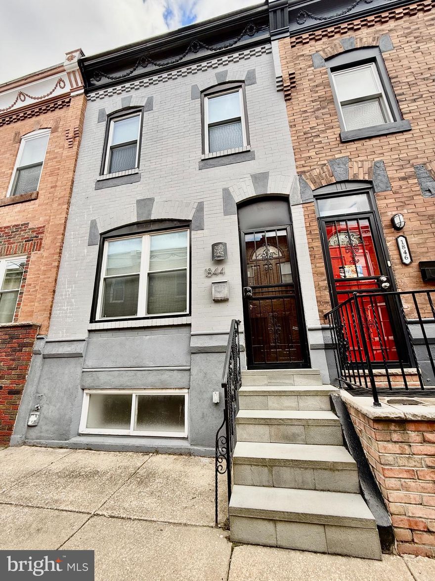 Your new rental... 1844 Daly Street! This recently updated and very well maintained row home will check all your boxes! Open concept leads you to a spacious yard perfect for the upcoming spring days! 
Upstairs you'll find three bedrooms with full sized closets and a full bath. Whats tops this home is the finished basement for extra living space and a FULL bathroom! Washer and dryer can also be found in the basement and will remain in the property for tenants use. Tenants can have maximum of one pet on a case to case basis with additional monthly pet rent. ($25/cat, $50 dog) Walking distance to multiple restaurants, bars, schools, Girard Park, an historic library, and public transportation. Schedule your tour today!