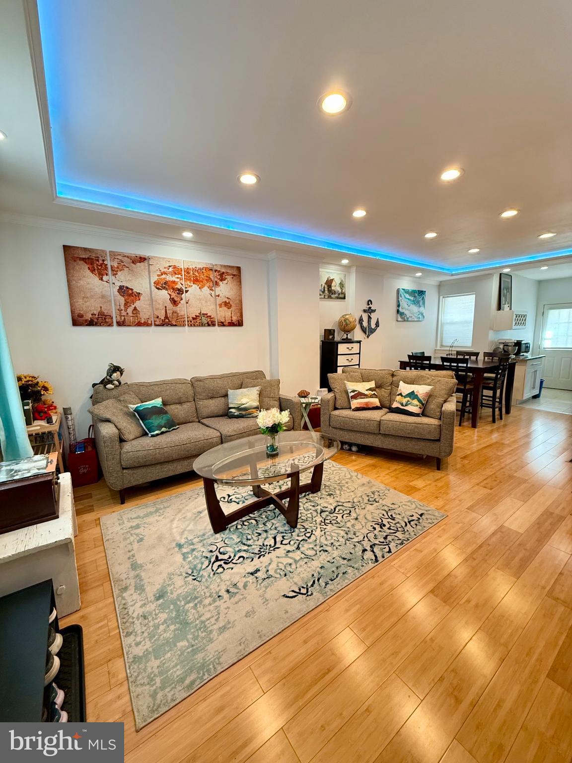 GIRARD ESTATES - Residential Lease