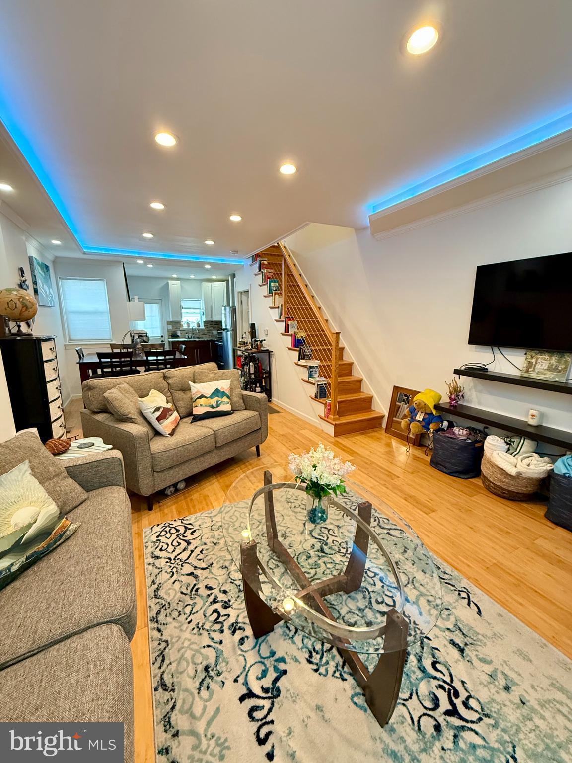 GIRARD ESTATES - Residential Lease