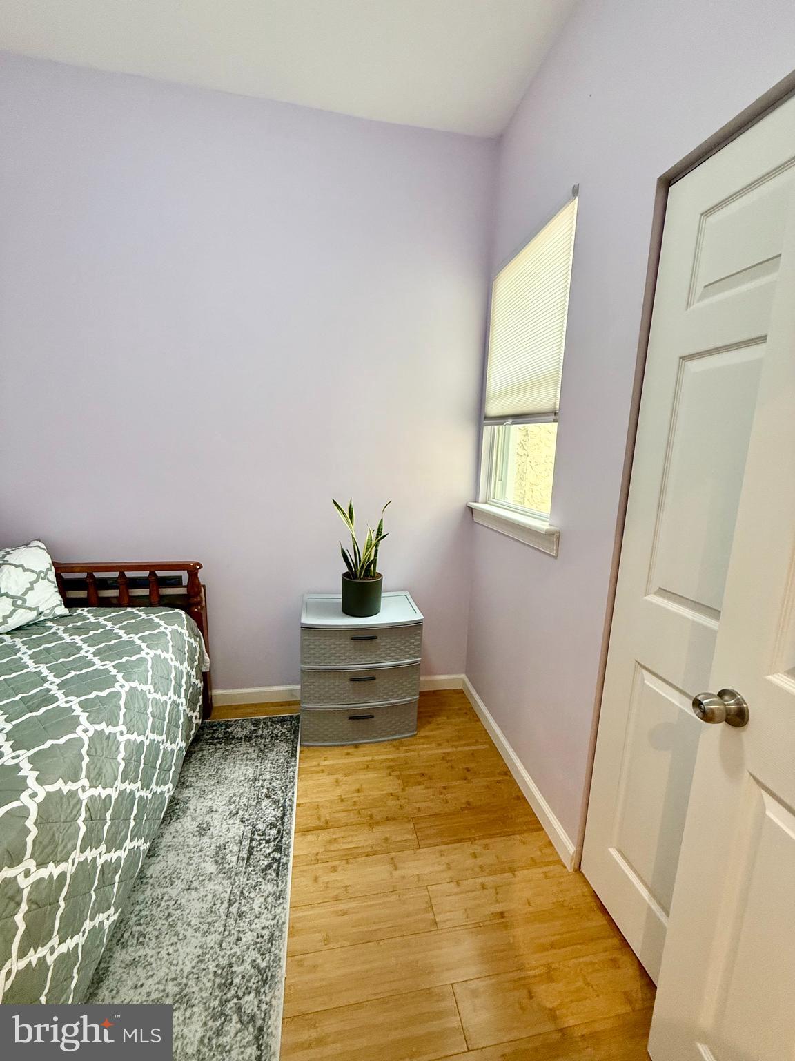 GIRARD ESTATES - Residential Lease