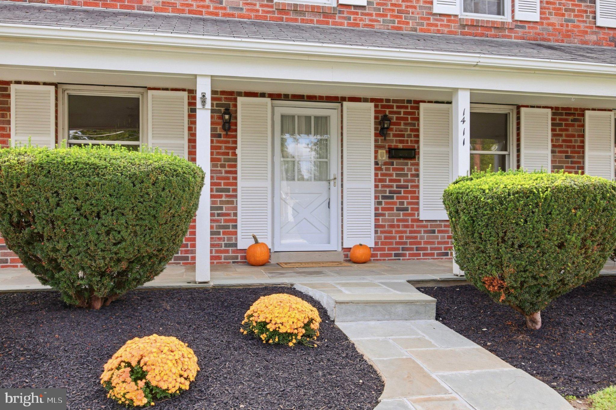 1411 DORCHESTER ROAD