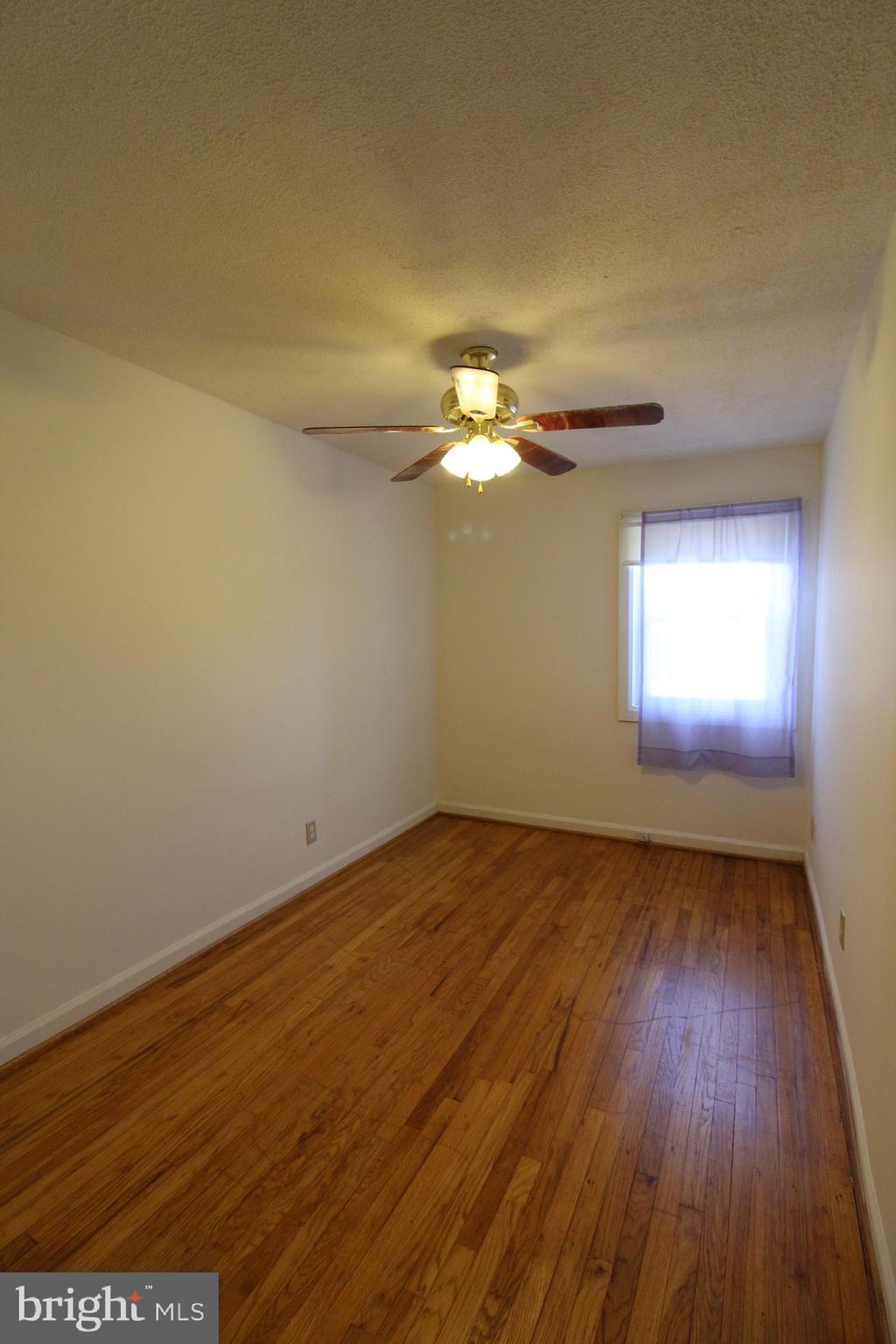 GRAY MANOR HOMES - Residential Lease