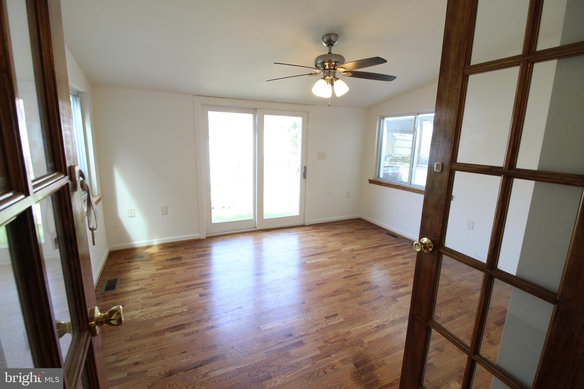 GRAY MANOR HOMES - Residential Lease