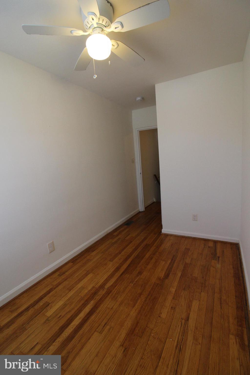 GRAY MANOR HOMES - Residential Lease