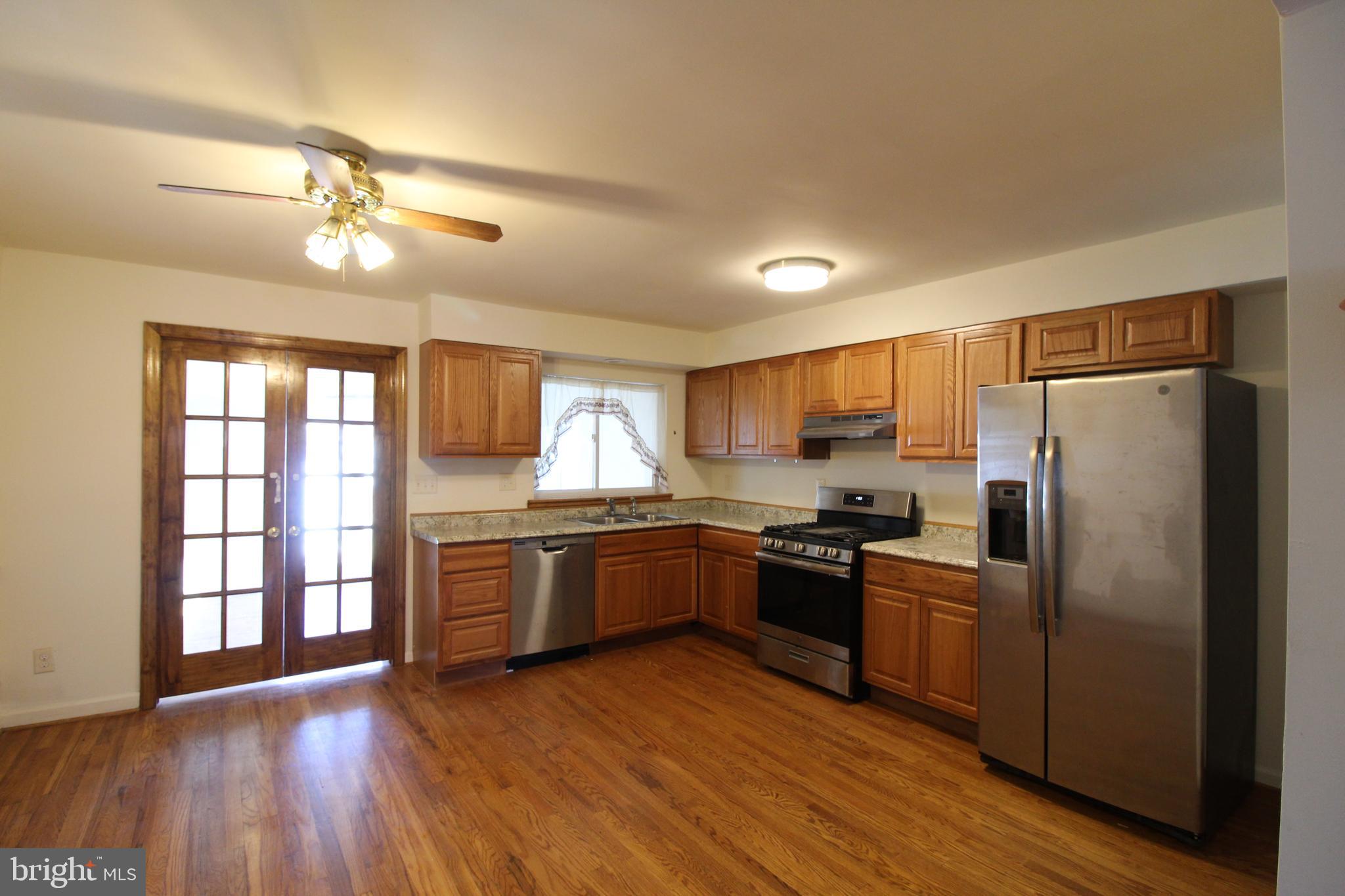 GRAY MANOR HOMES - Residential Lease