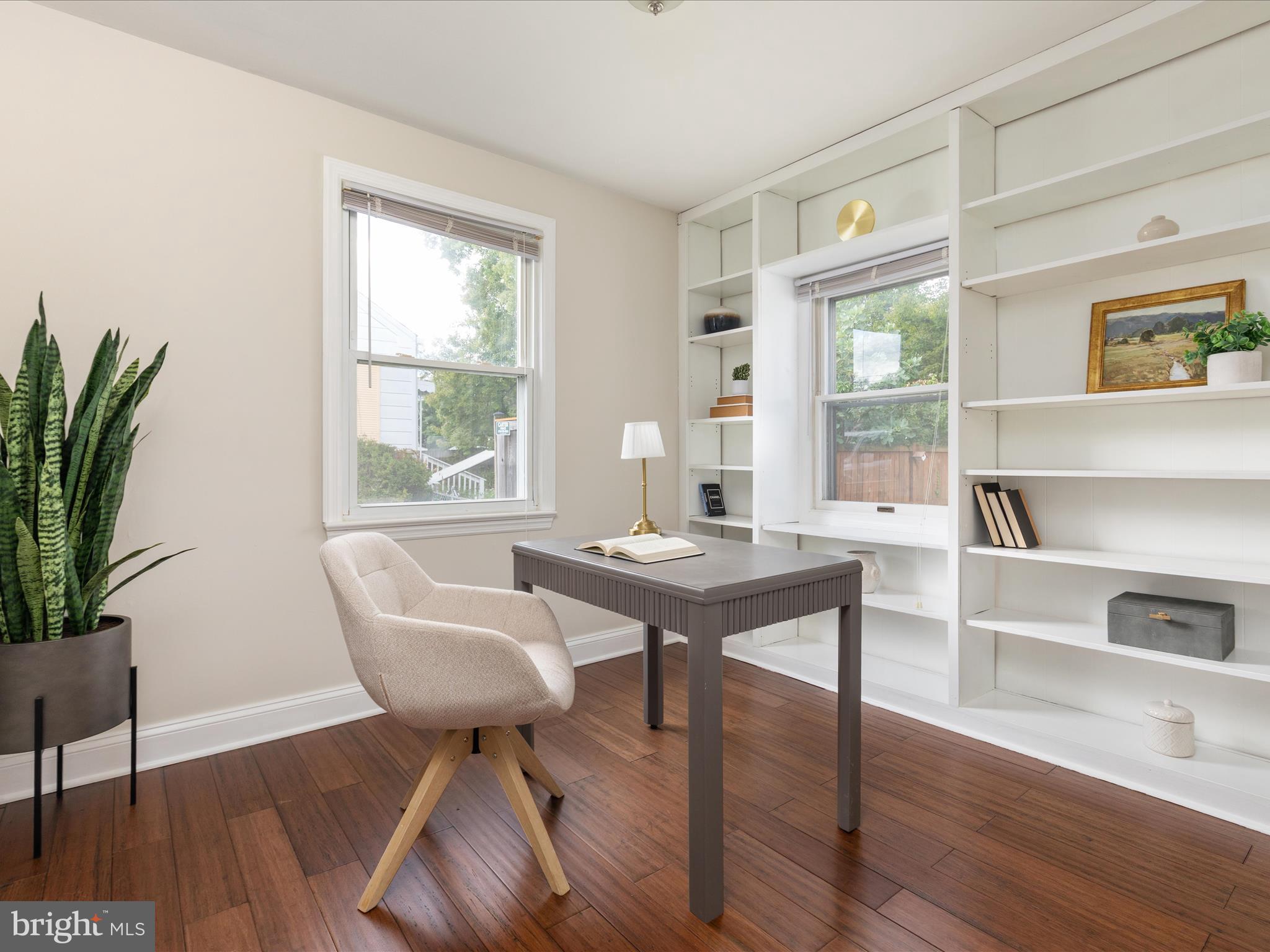 WEST LAWN - Residential