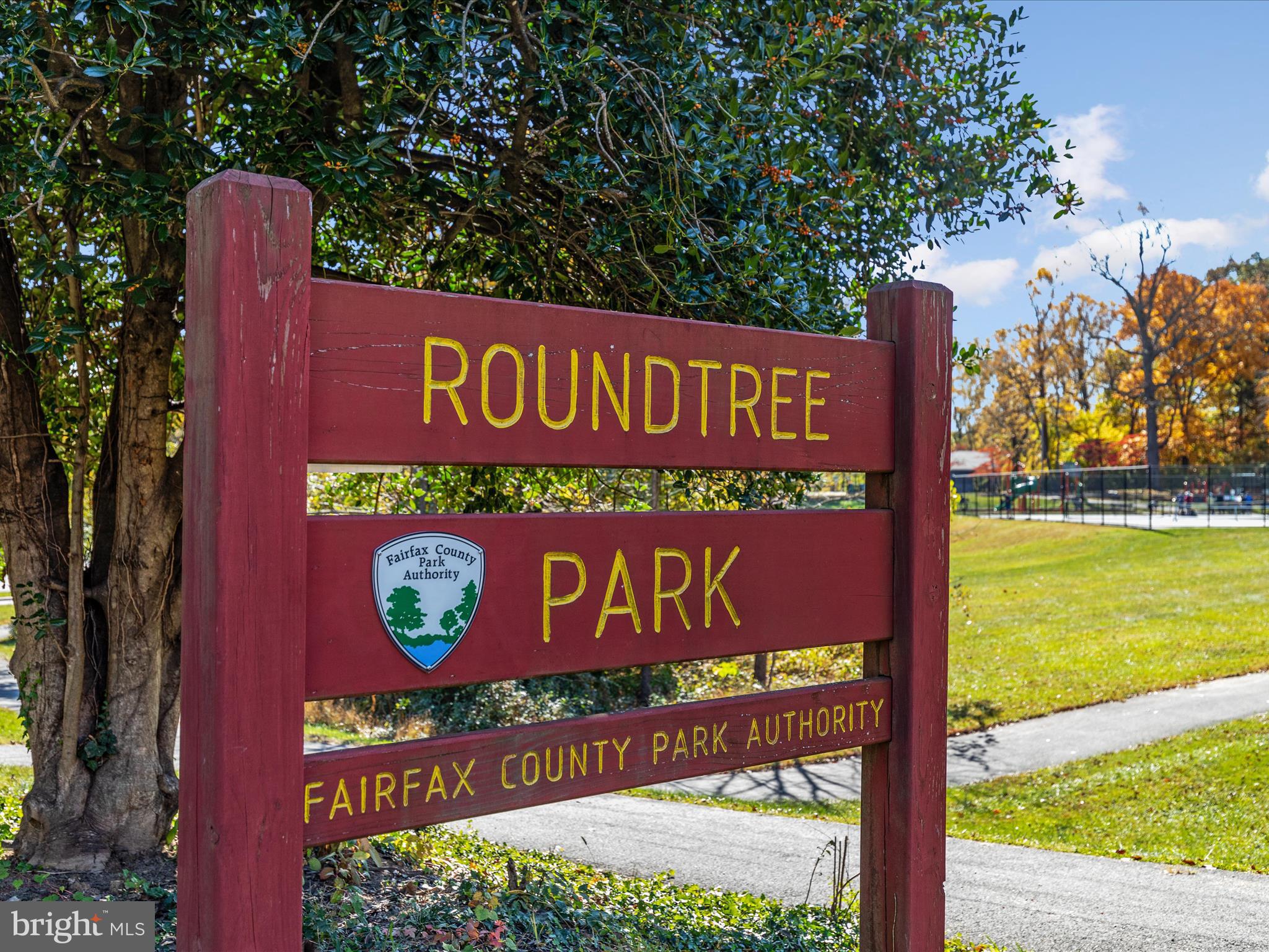 WEST LAWN - Residential