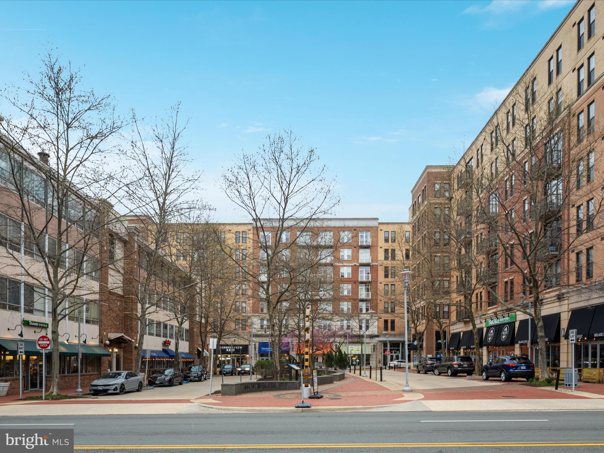 WEST LAWN - Residential