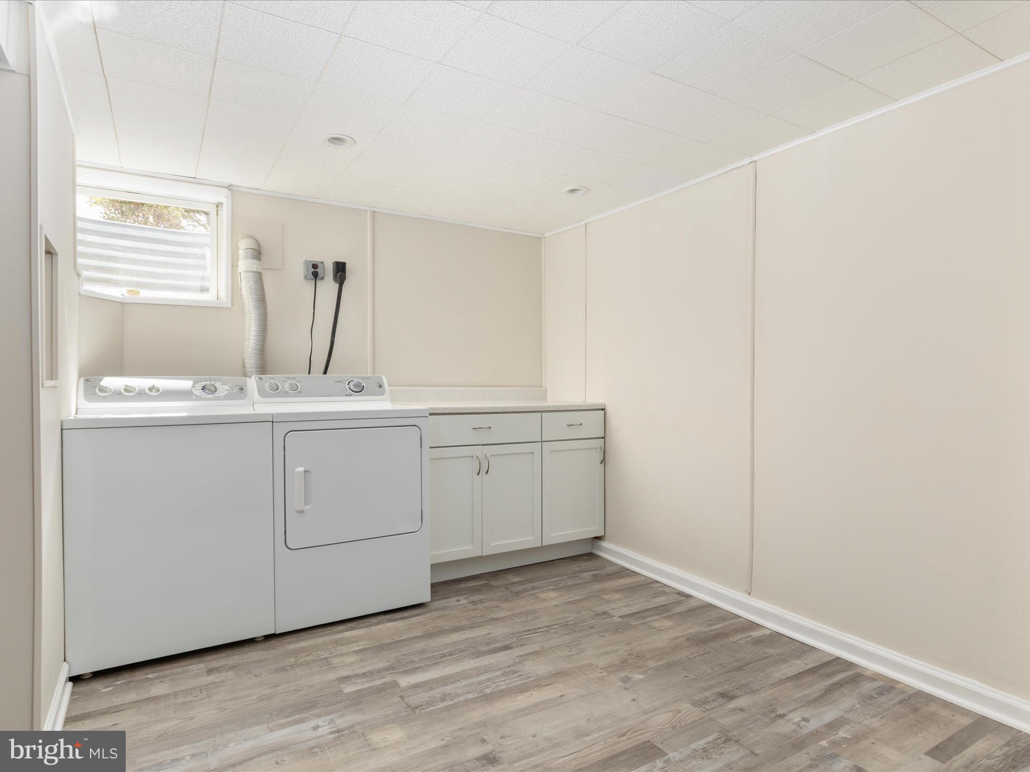 WEST LAWN - Residential