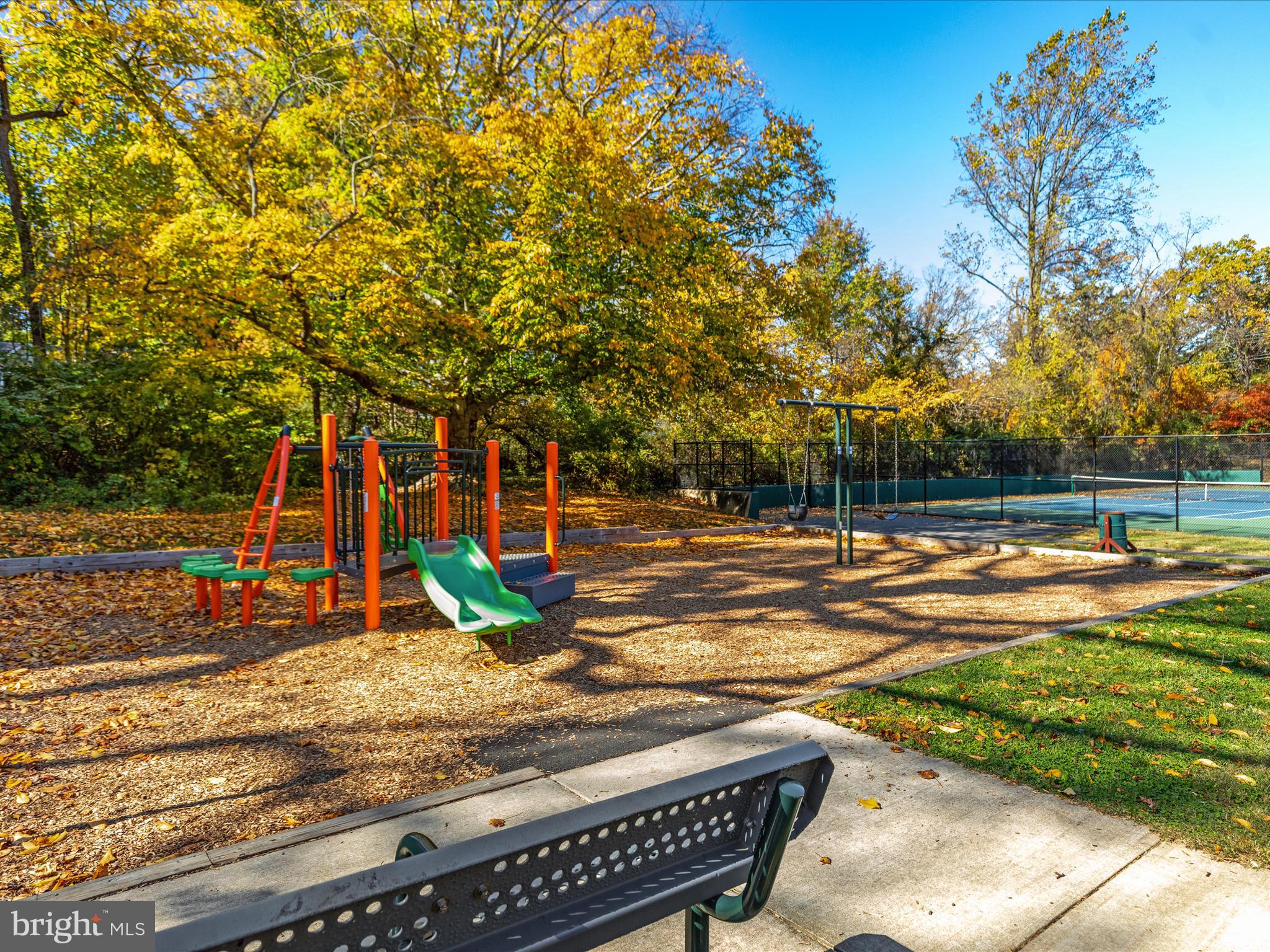 WEST LAWN - Residential