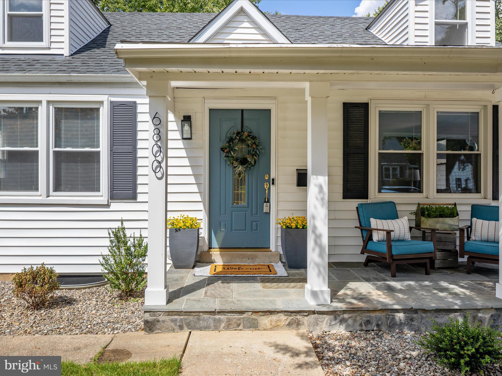 WEST LAWN - Residential