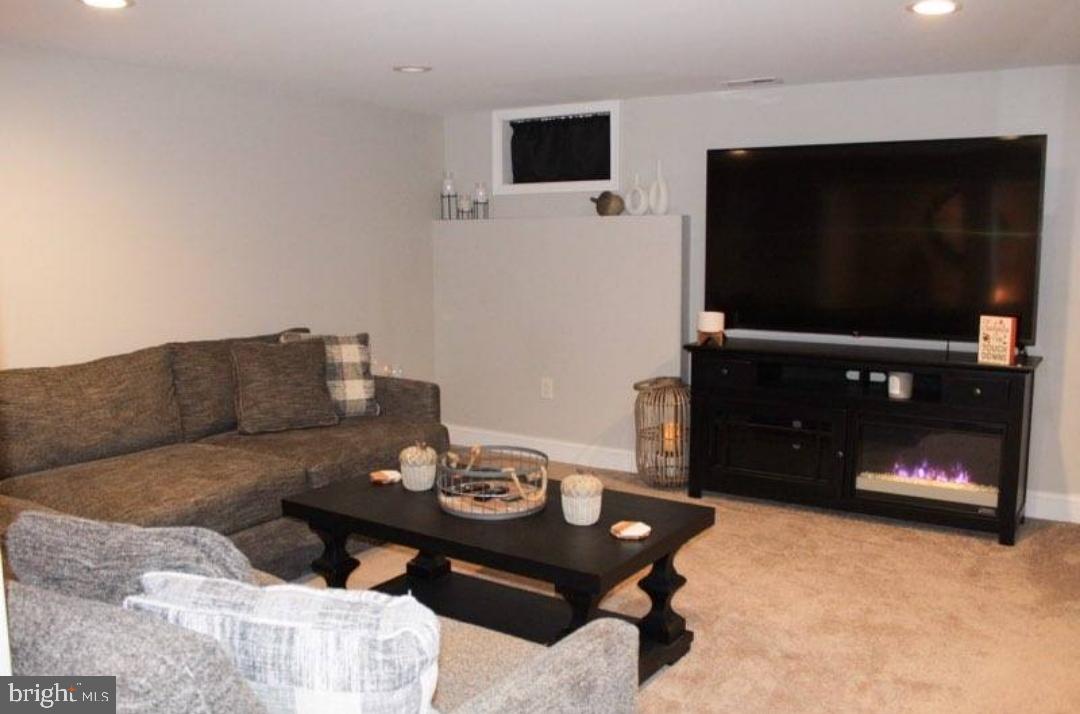 EASTWOOD - Residential