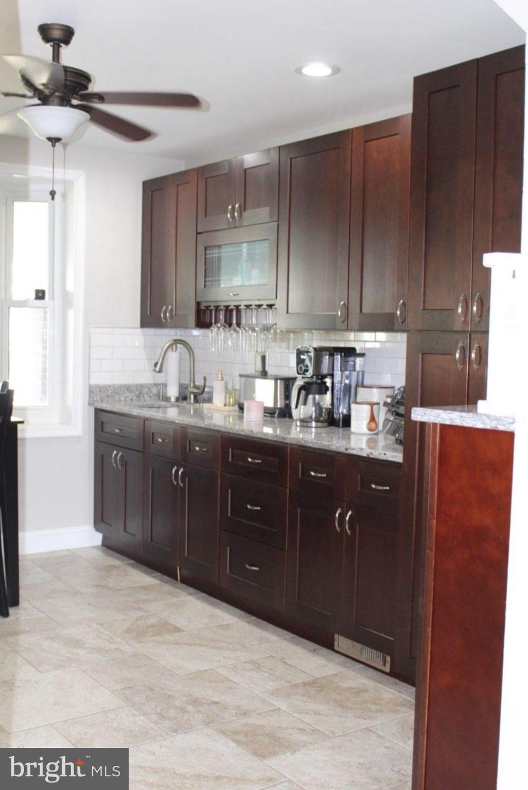 EASTWOOD - Residential