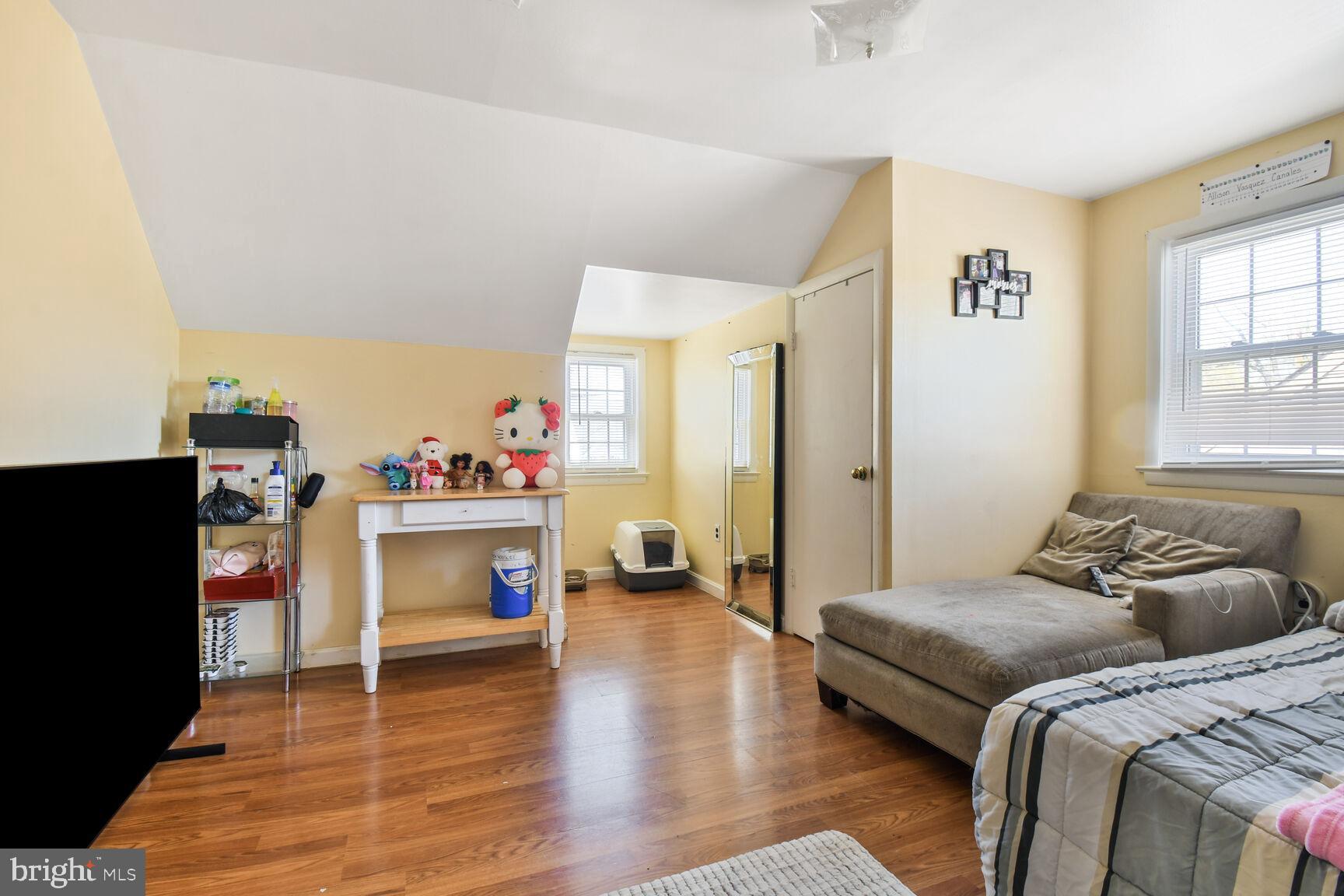 HOLLYWOOD - Residential