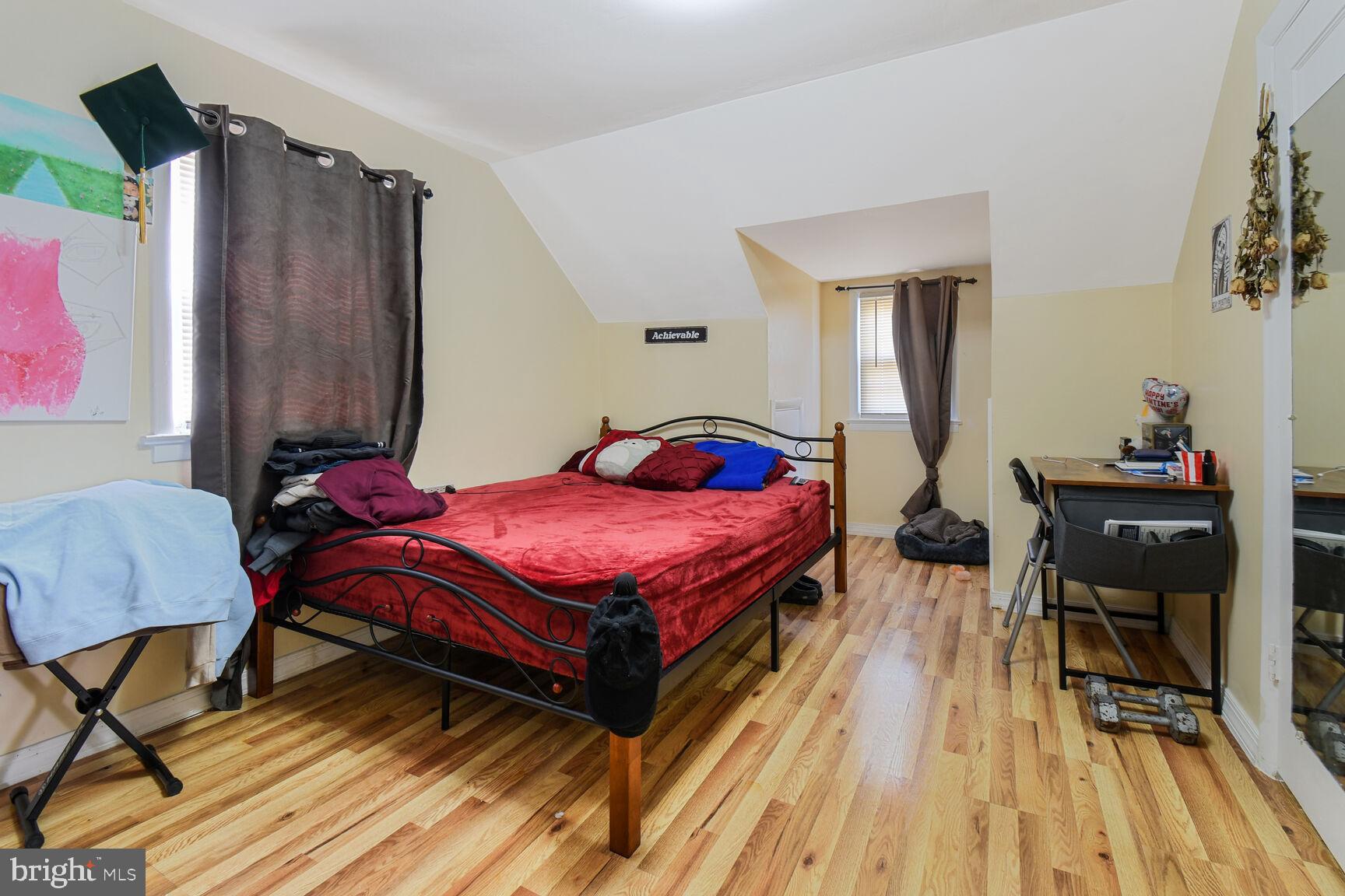 HOLLYWOOD - Residential