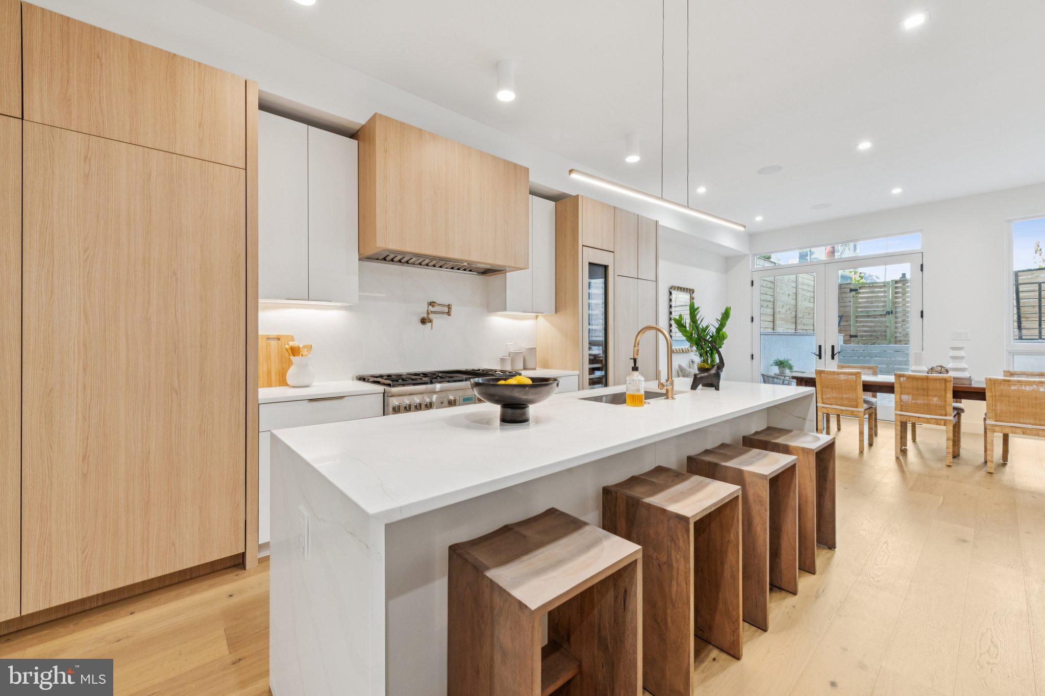 FOGGY BOTTOM - Residential