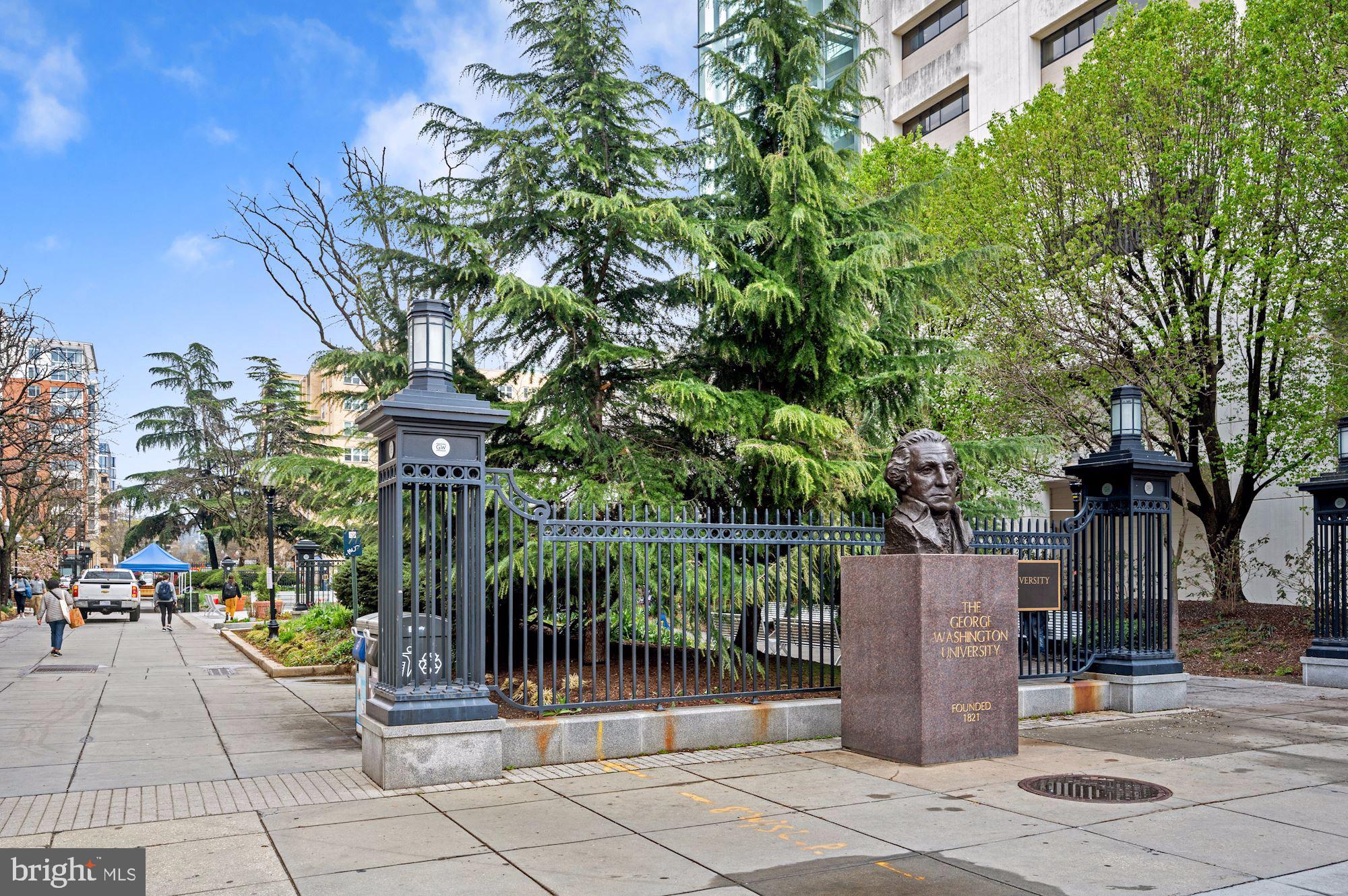 FOGGY BOTTOM - Residential
