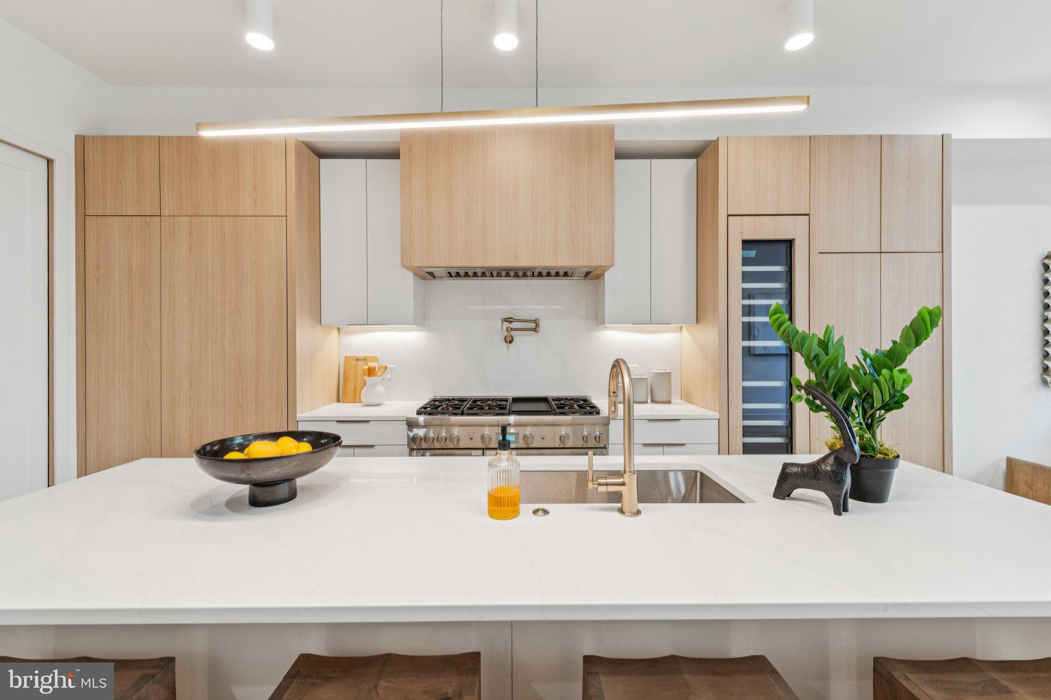 FOGGY BOTTOM - Residential