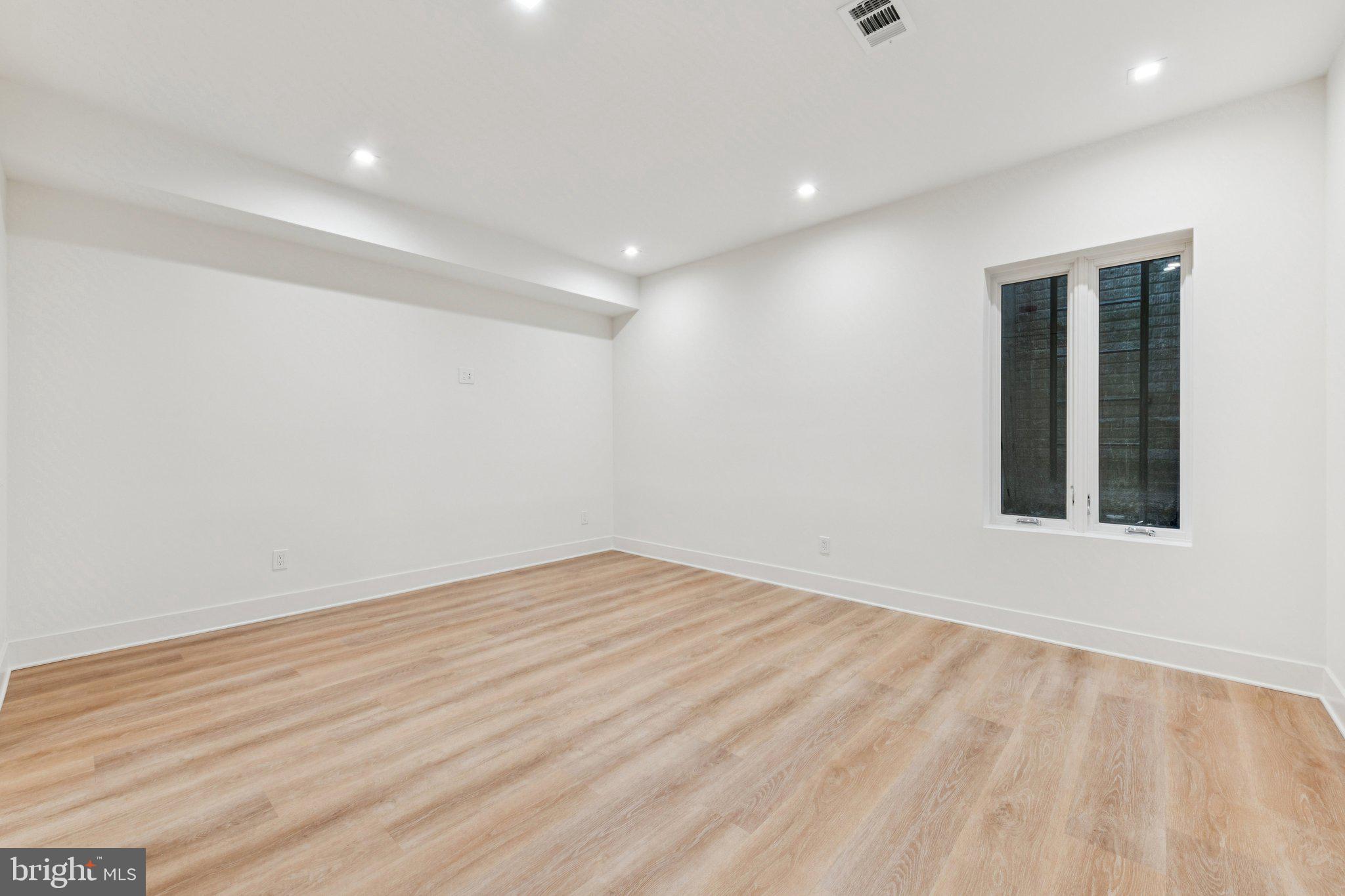 FOGGY BOTTOM - Residential