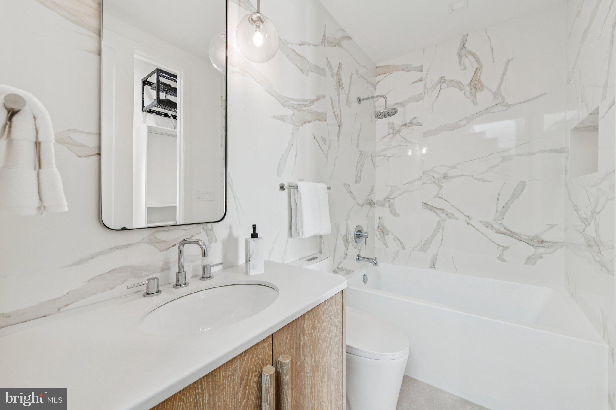 FOGGY BOTTOM - Residential