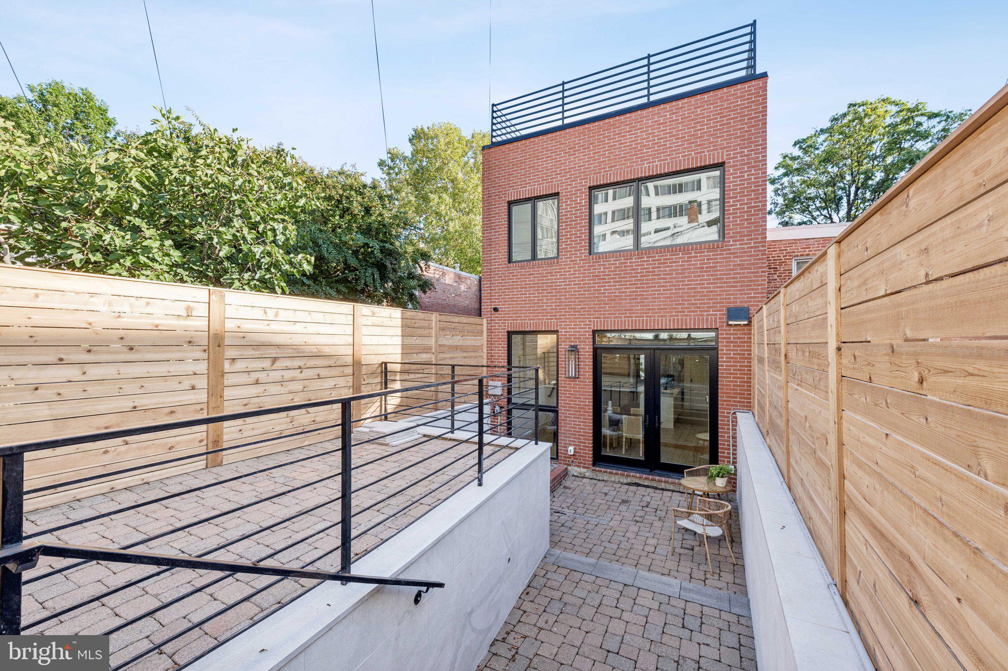 FOGGY BOTTOM - Residential