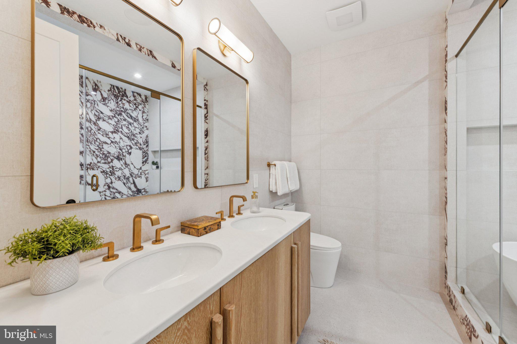 FOGGY BOTTOM - Residential
