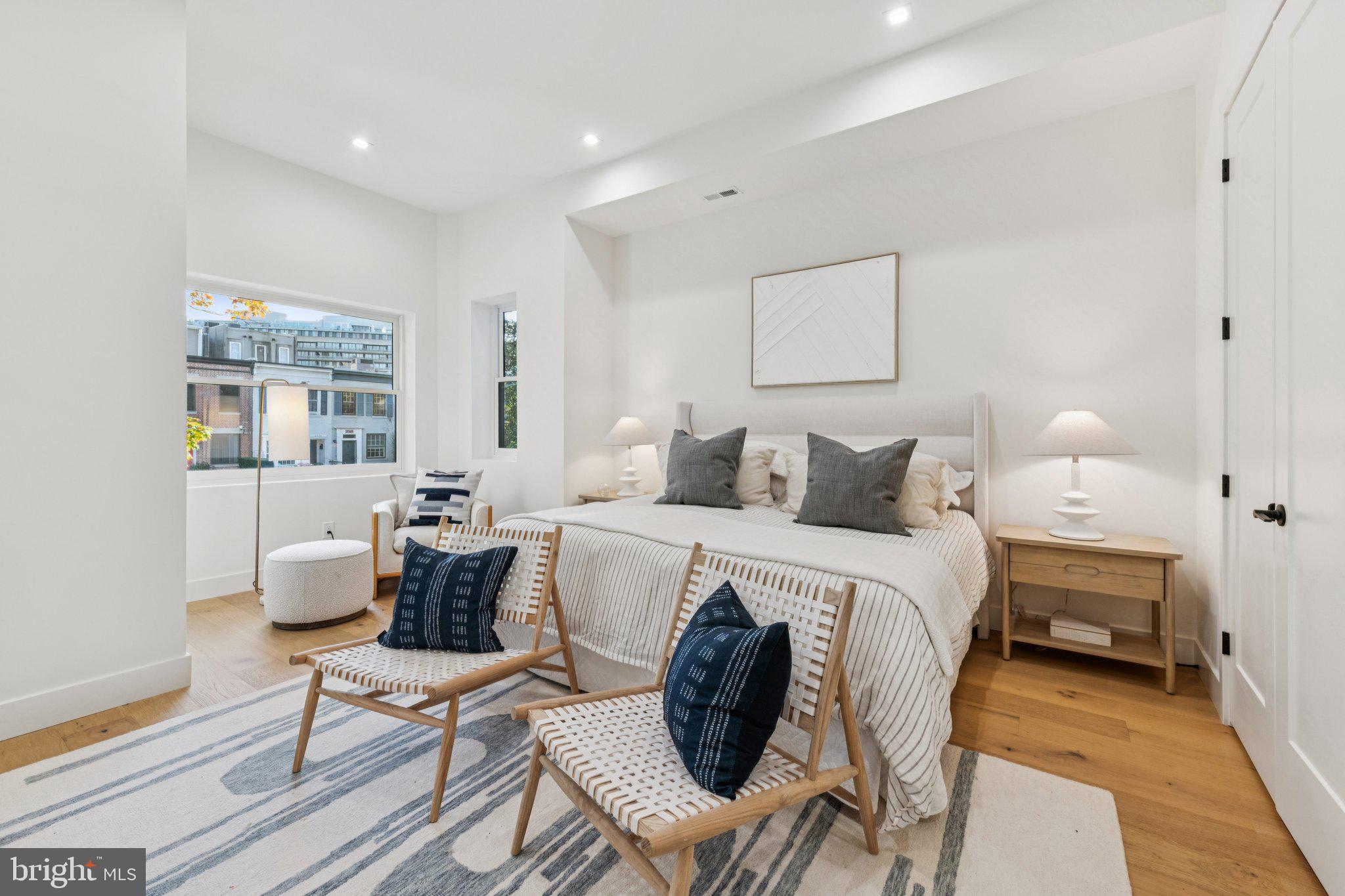 FOGGY BOTTOM - Residential
