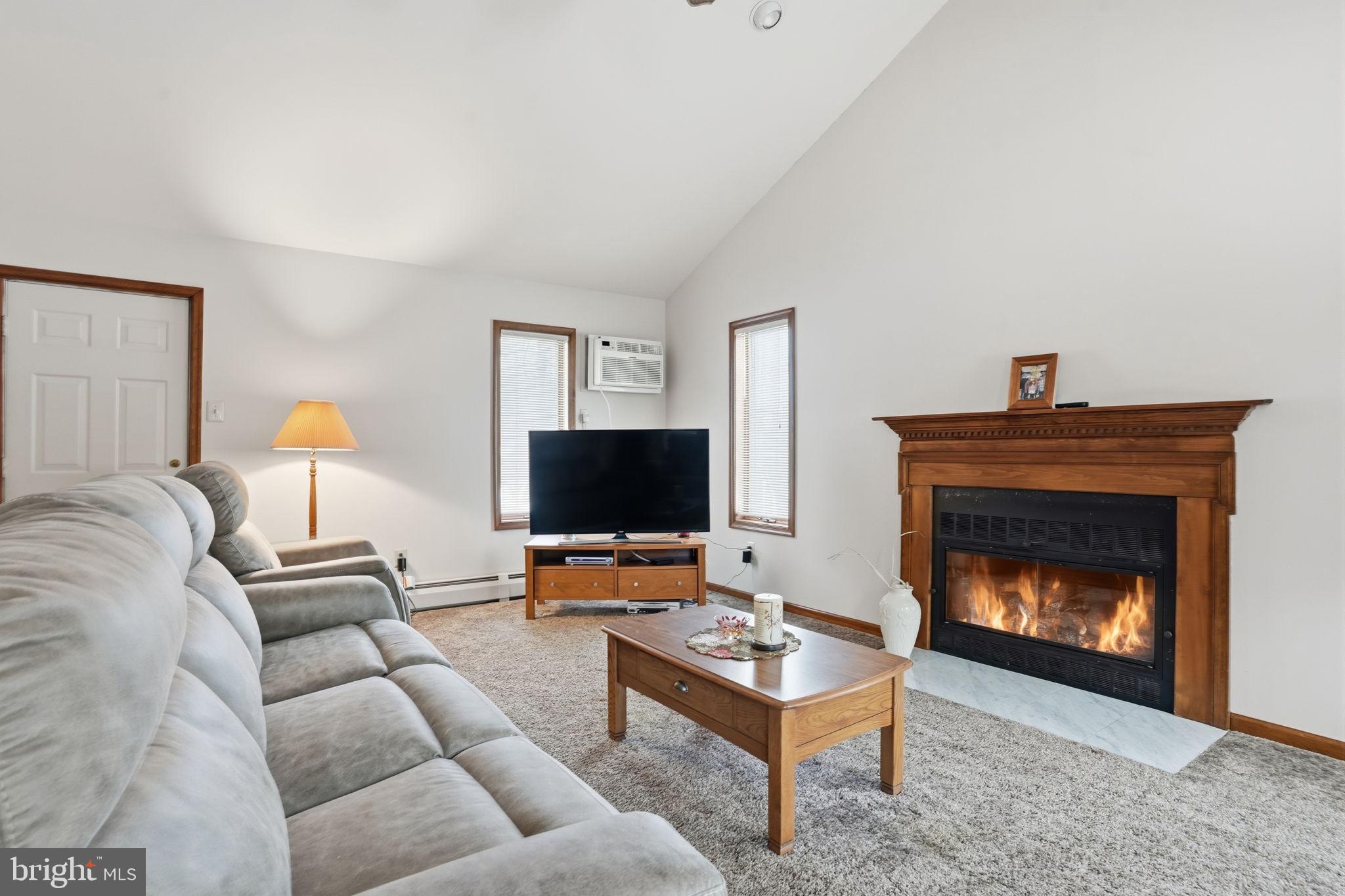 FEASTERVILLE HGTS - Residential