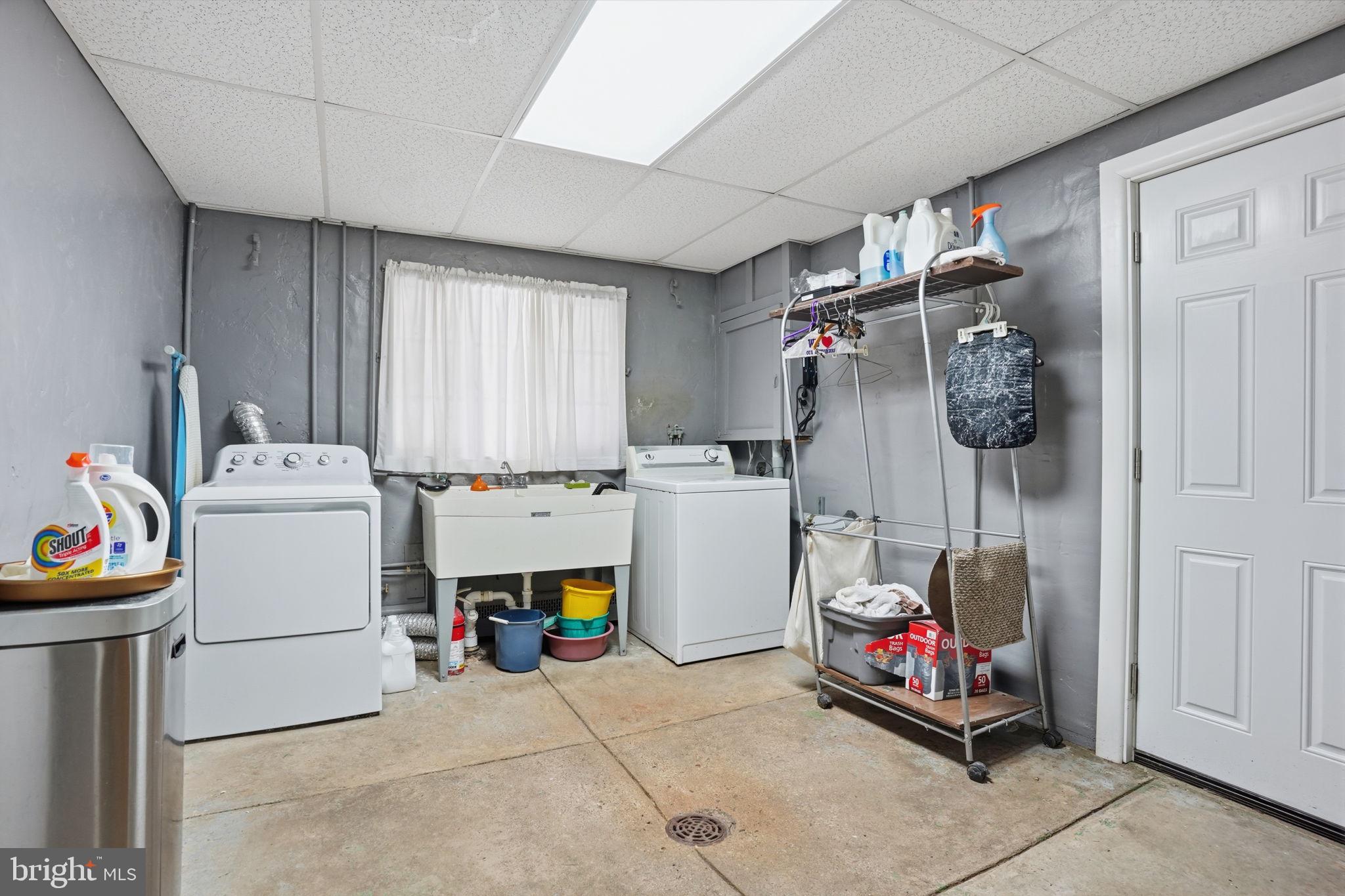 FEASTERVILLE HGTS - Residential