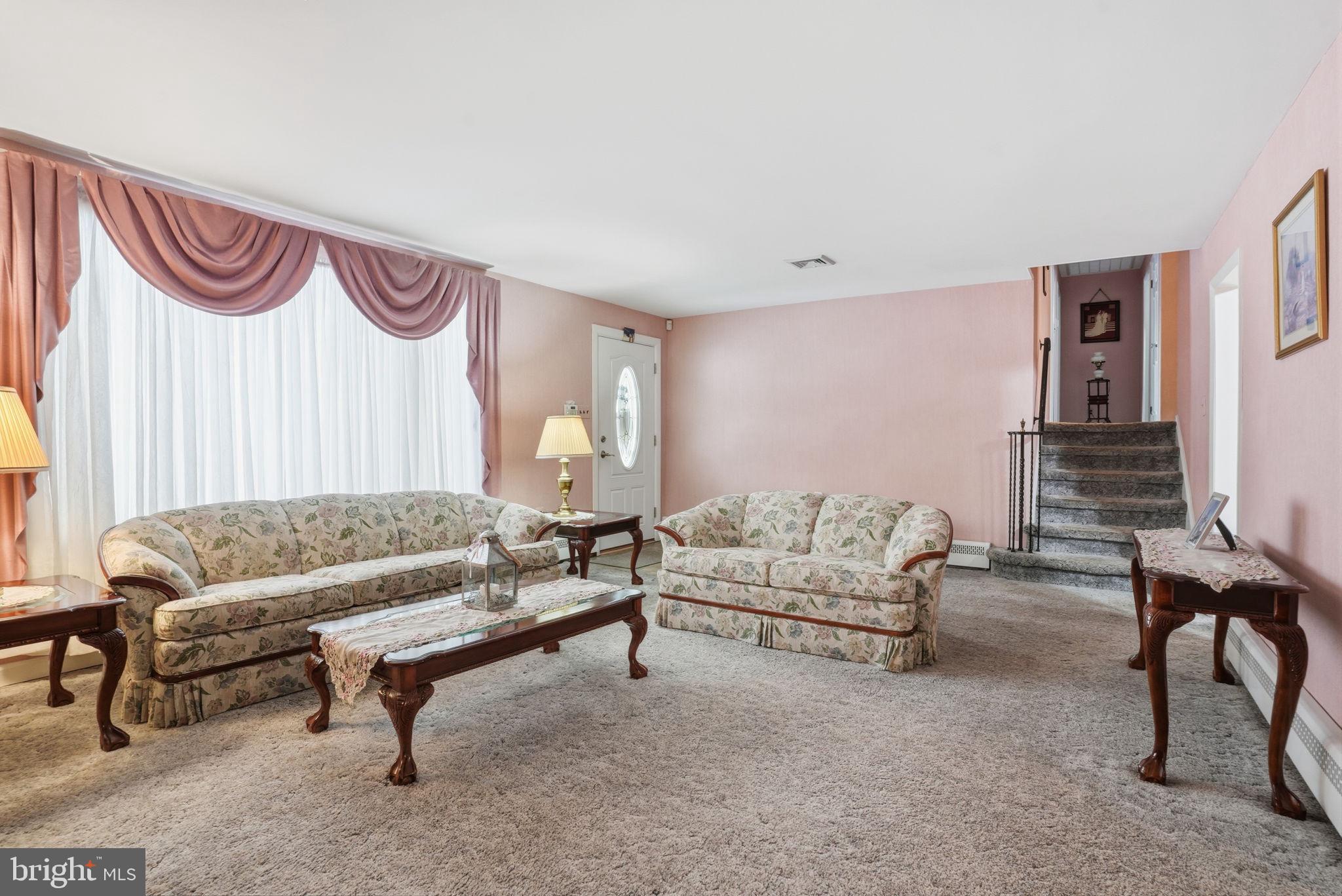 FEASTERVILLE HGTS - Residential