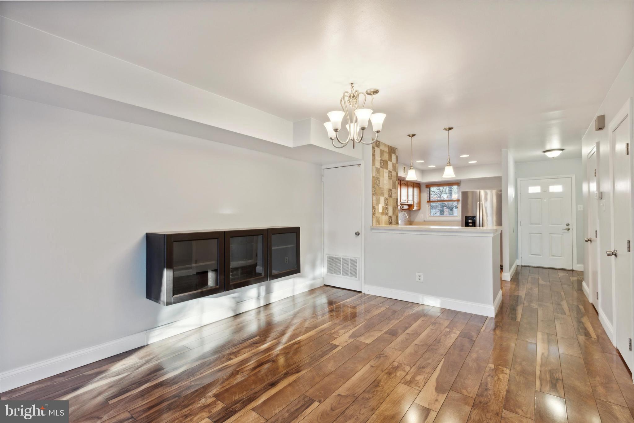 OXFORD OF BLUE BELL - Residential Lease