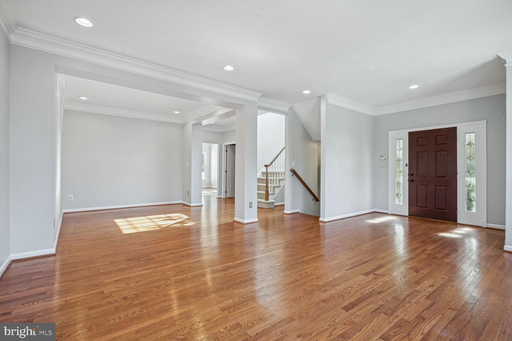 FARMWELL HUNT - Residential